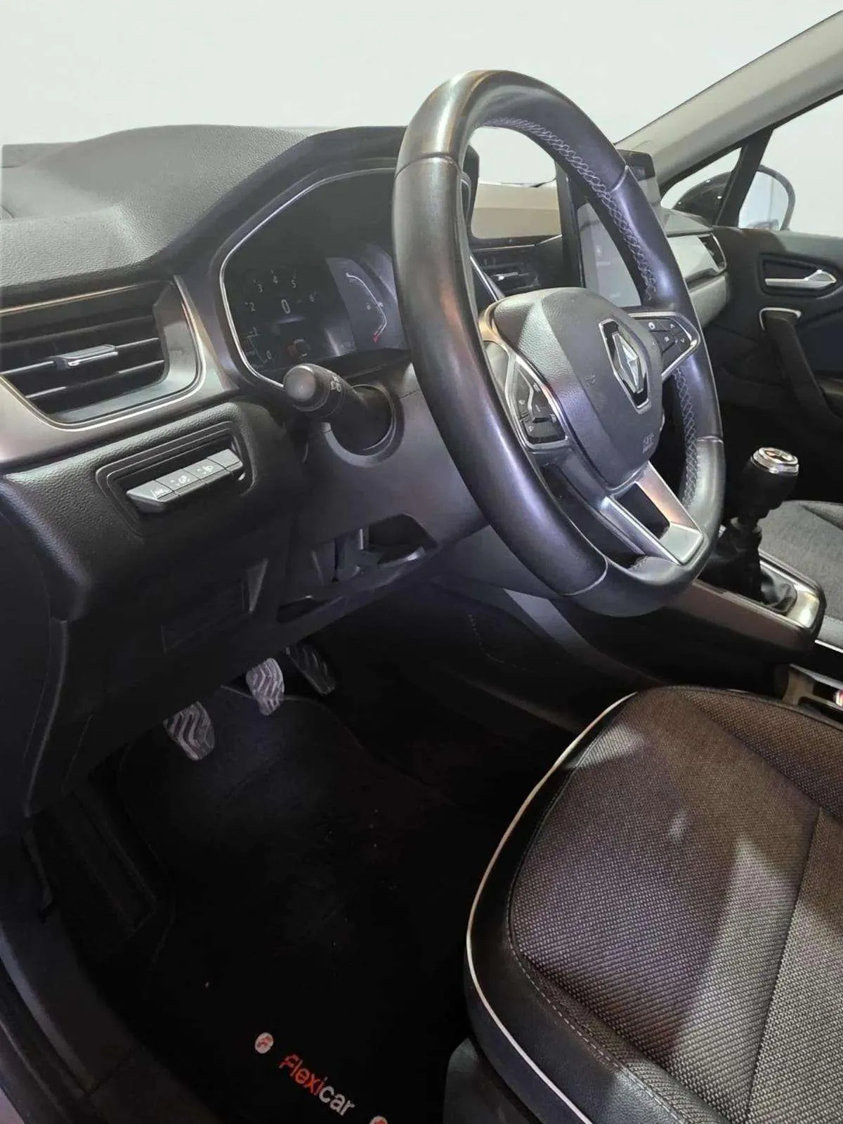 Renault Captur Zen TCe 90 - foto 20