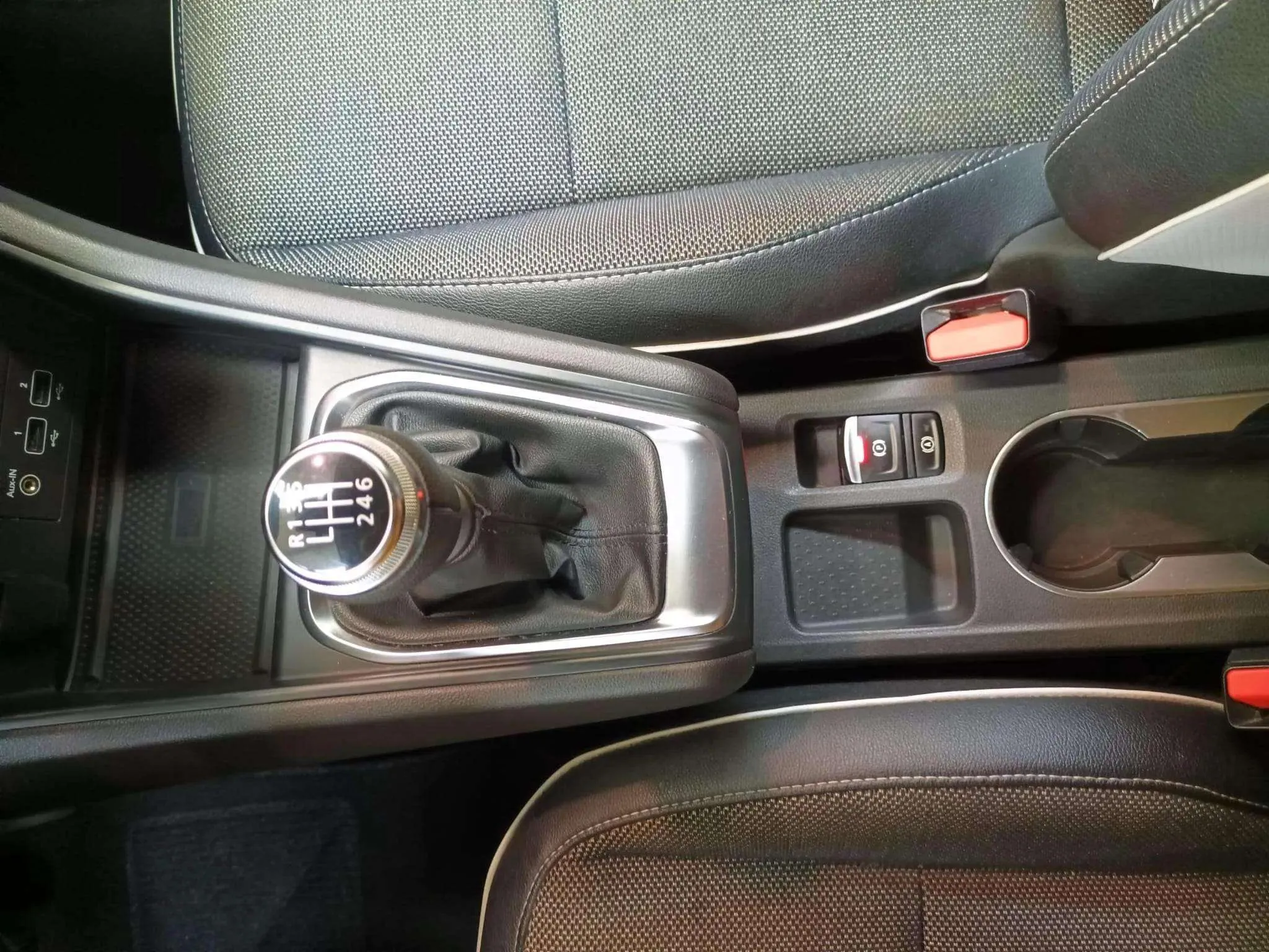 Renault Captur Zen TCe 90 - foto 11