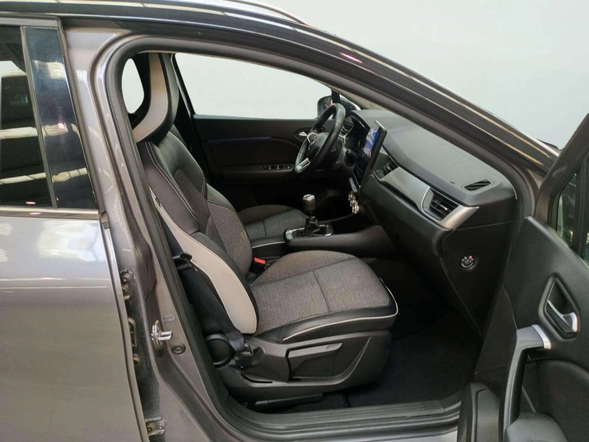 Renault Captur Zen TCe 90 - foto 9