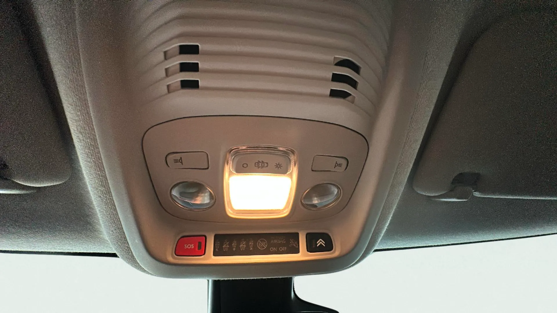 Citroën C3 Aircross PureTech EAT6 Shine Pack - foto 22
