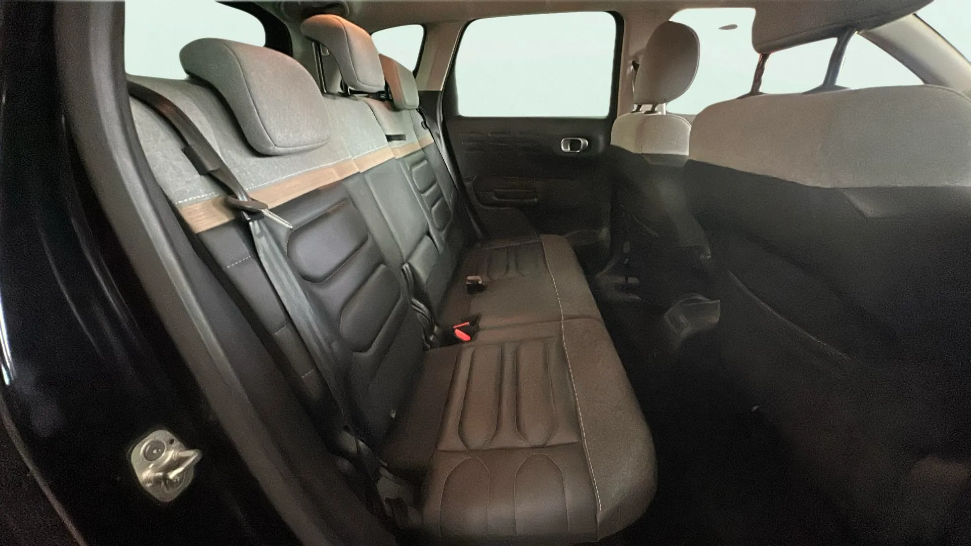 Citroën C3 Aircross PureTech EAT6 Shine Pack - foto 11