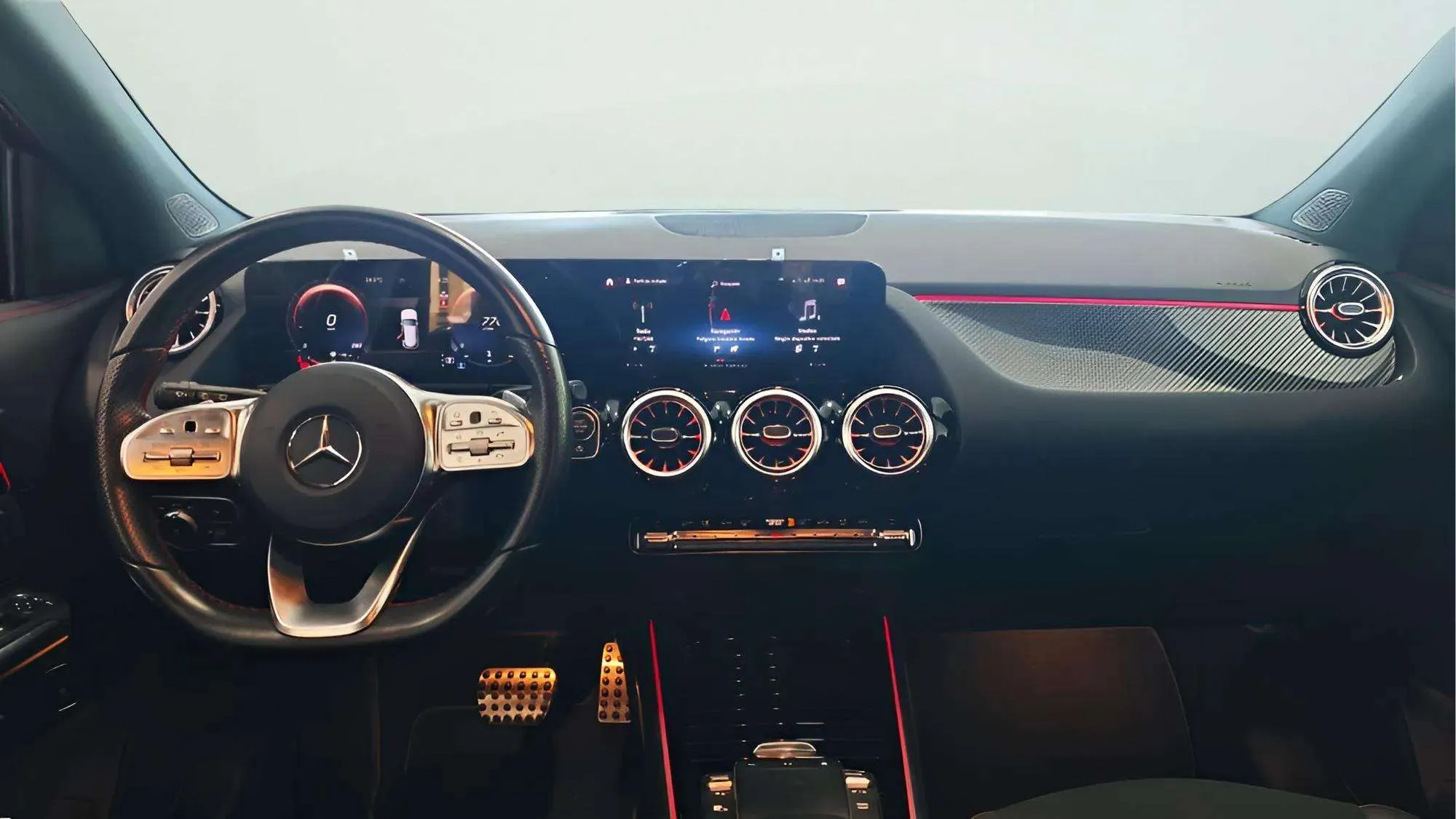 Mercedes-Benz GLA 200 D - foto 8