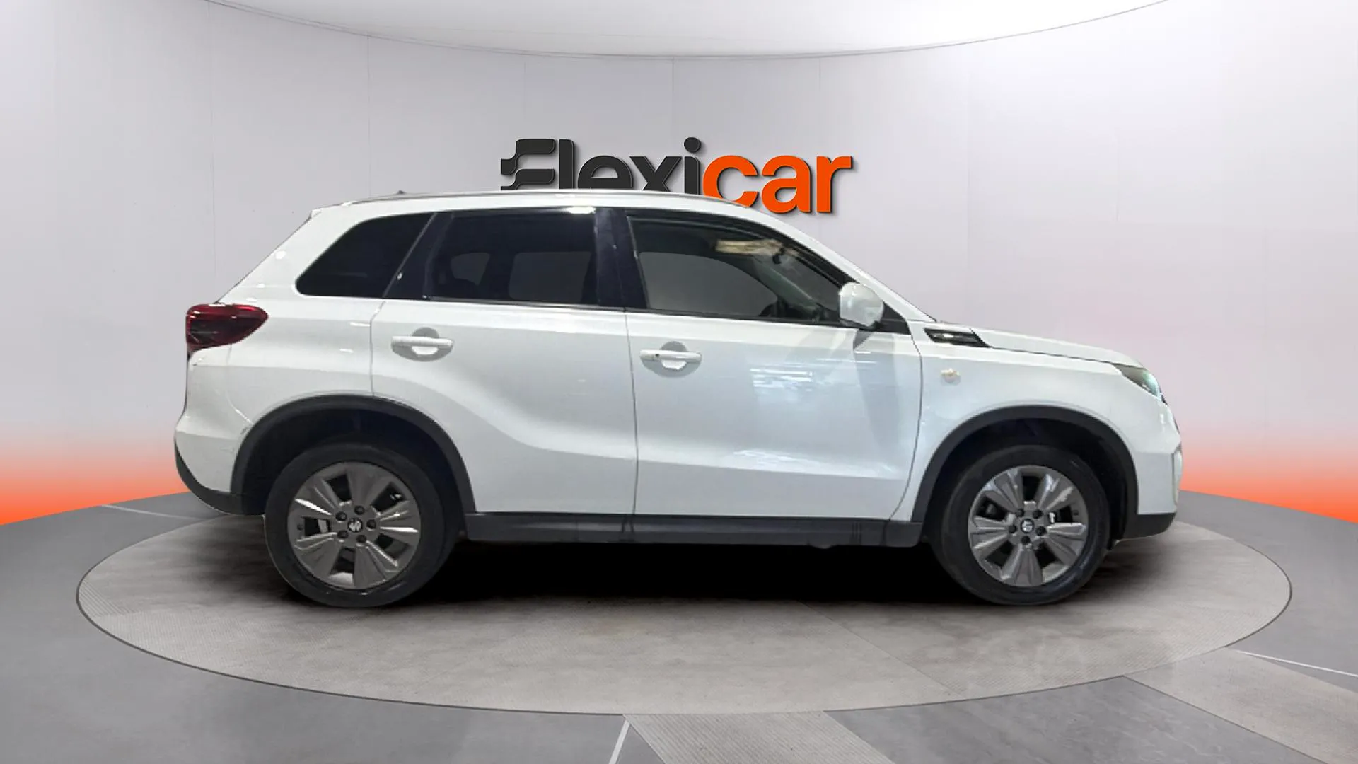 Suzuki Vitara 1.5 GLE Strong Hybrid - foto 8