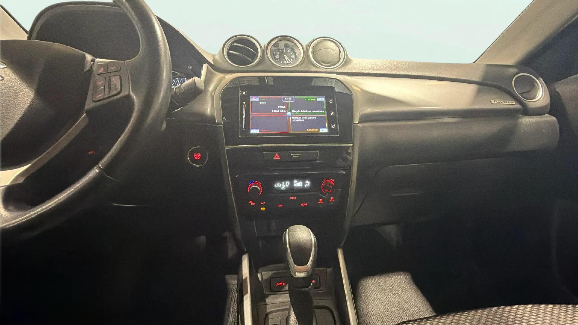 Suzuki Vitara 1.5 GLE Strong Hybrid - foto 12