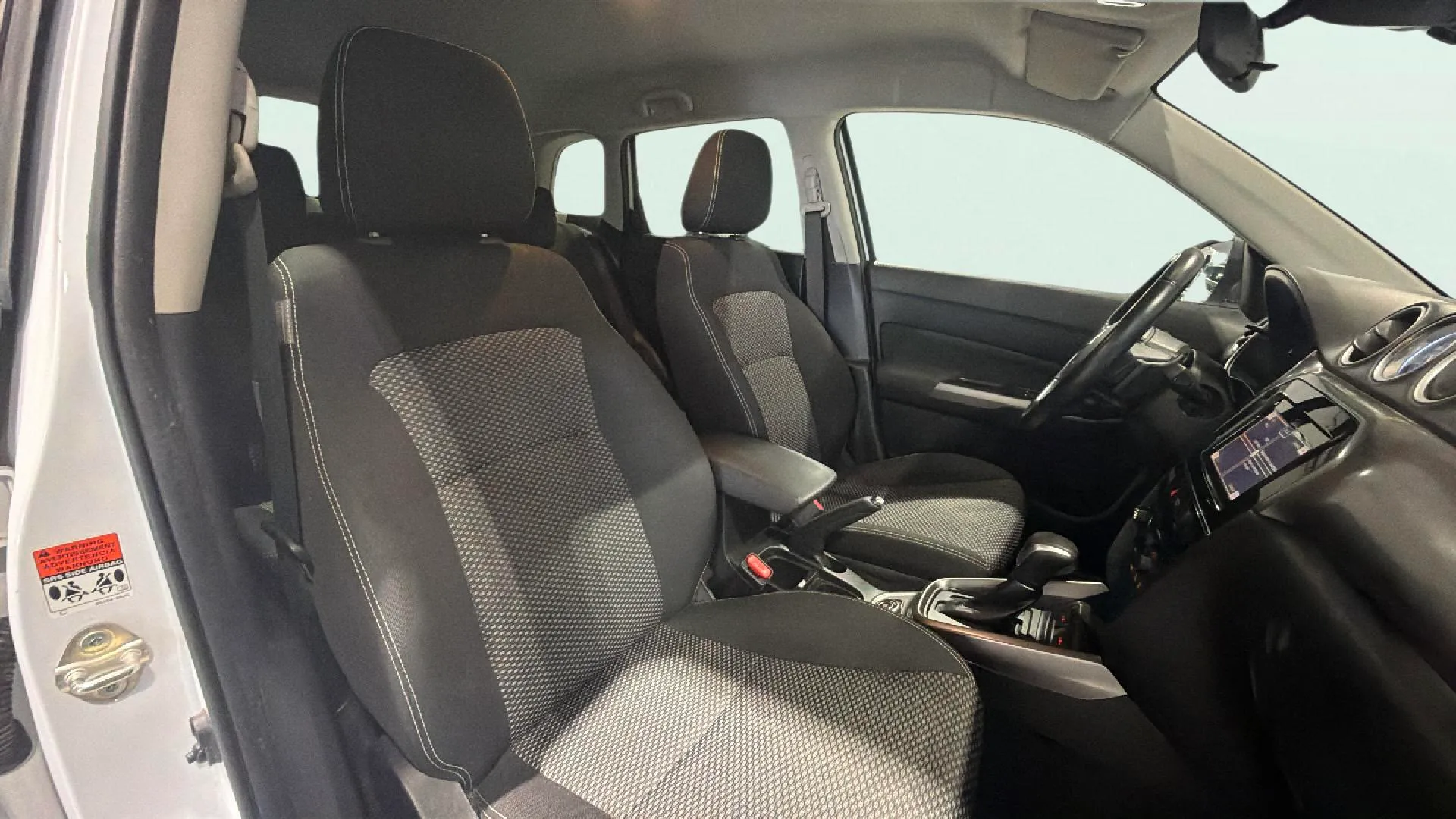 Suzuki Vitara 1.5 GLE Strong Hybrid - foto 16