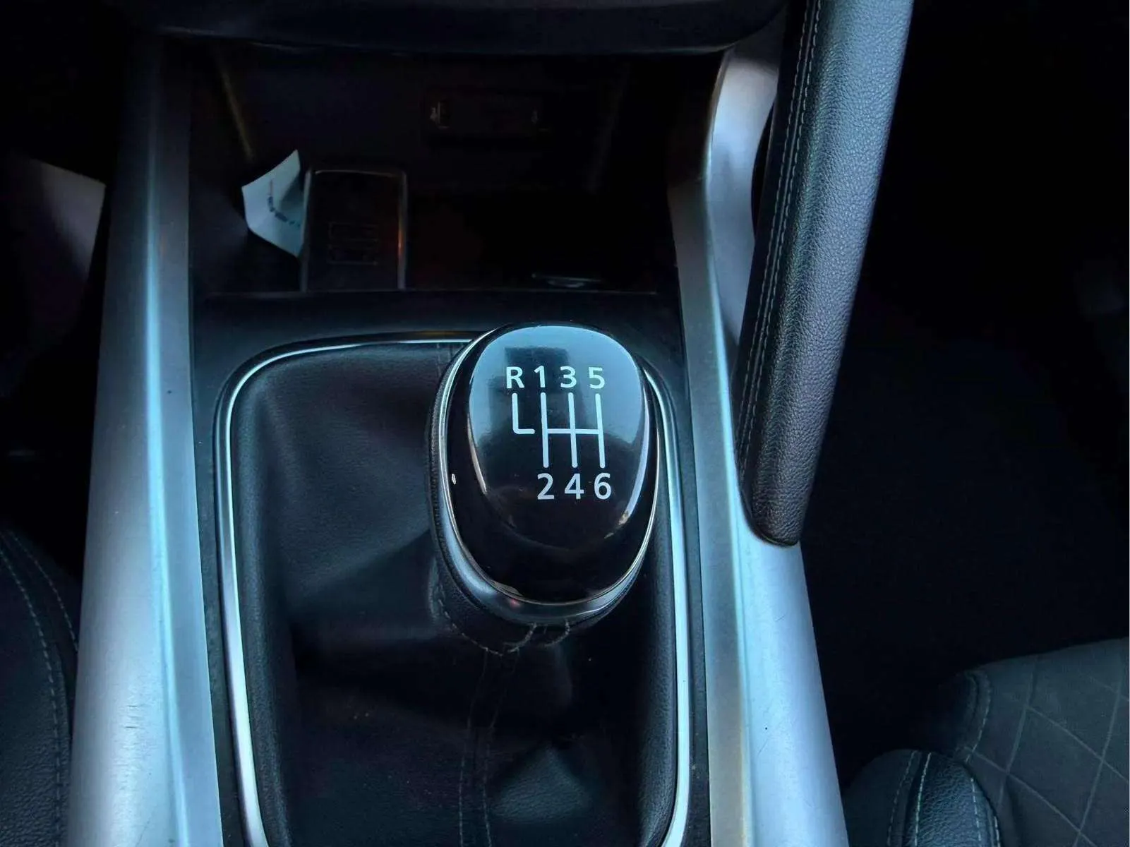 Renault Kadjar Techno GPF TCe - foto 16