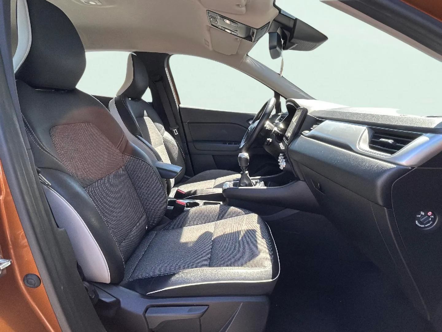 Renault Captur Intens TCe 90 - foto 15