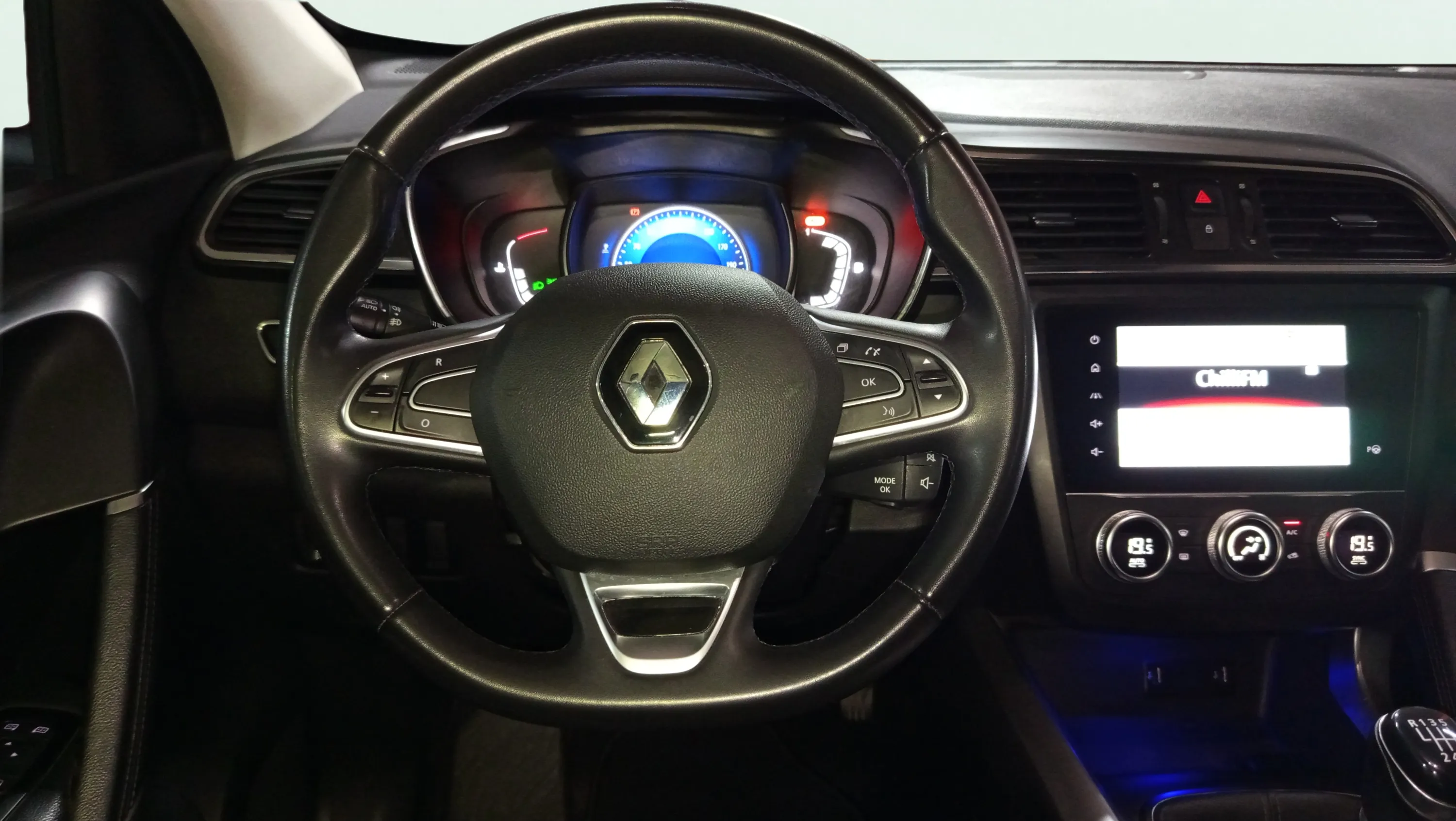 Renault Kadjar Techno GPF TCe - foto 24