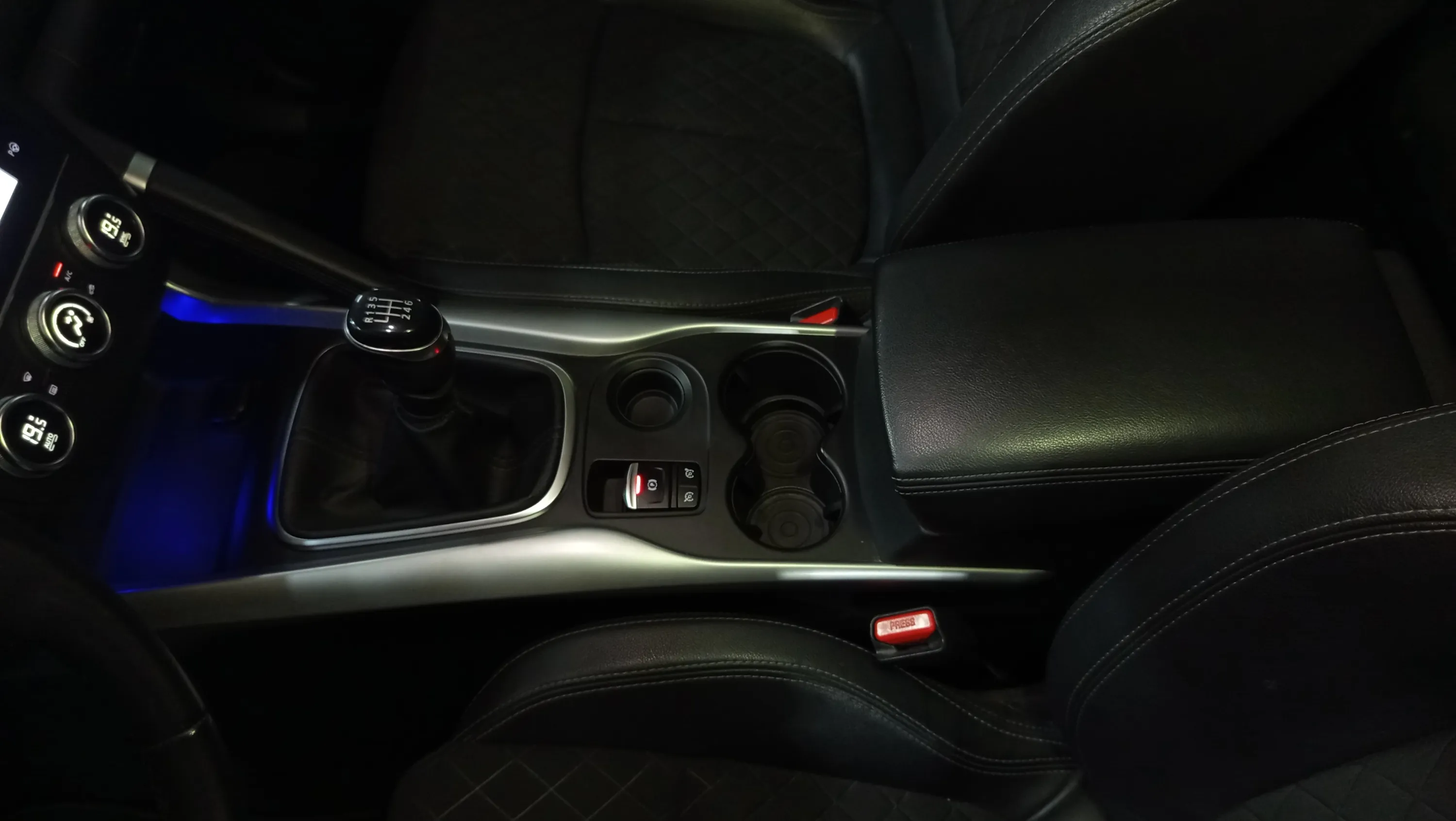 Renault Kadjar Techno GPF TCe - foto 16