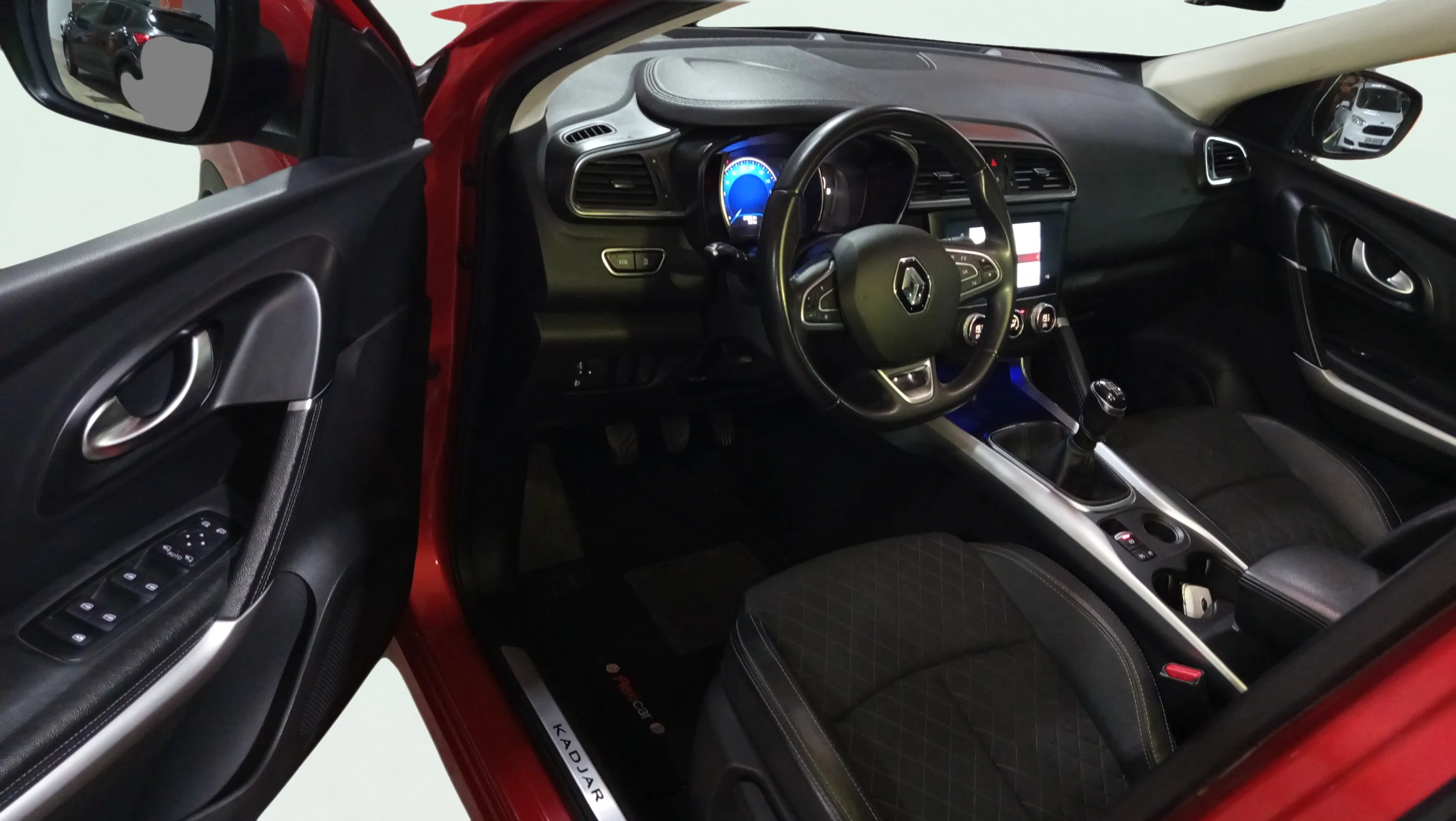 Renault Kadjar Techno GPF TCe - foto 28