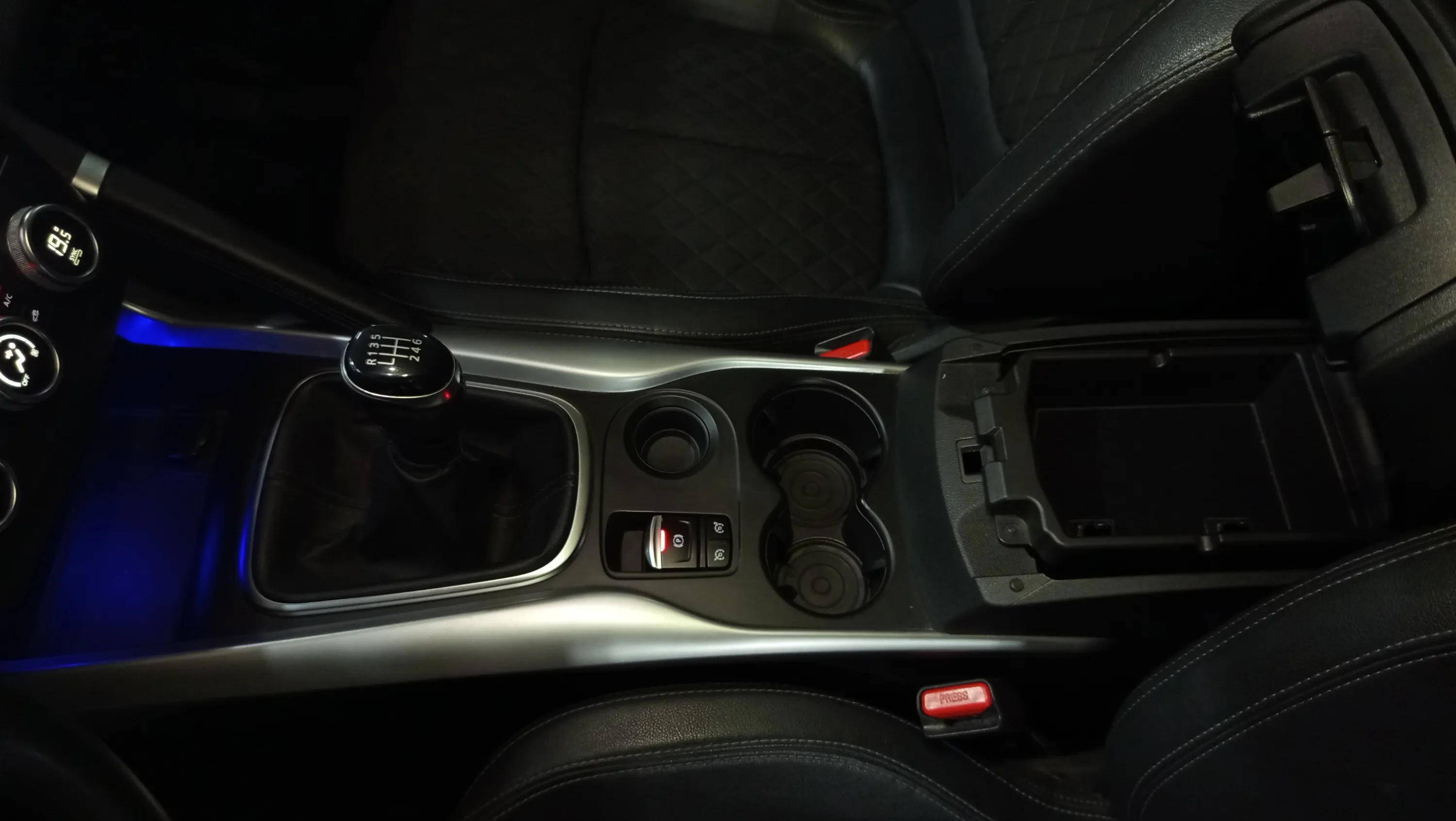 Renault Kadjar Techno GPF TCe - foto 17