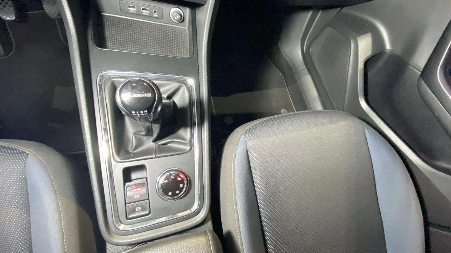 SEAT Ateca 2.0 TDI 4Drive Style - foto 35