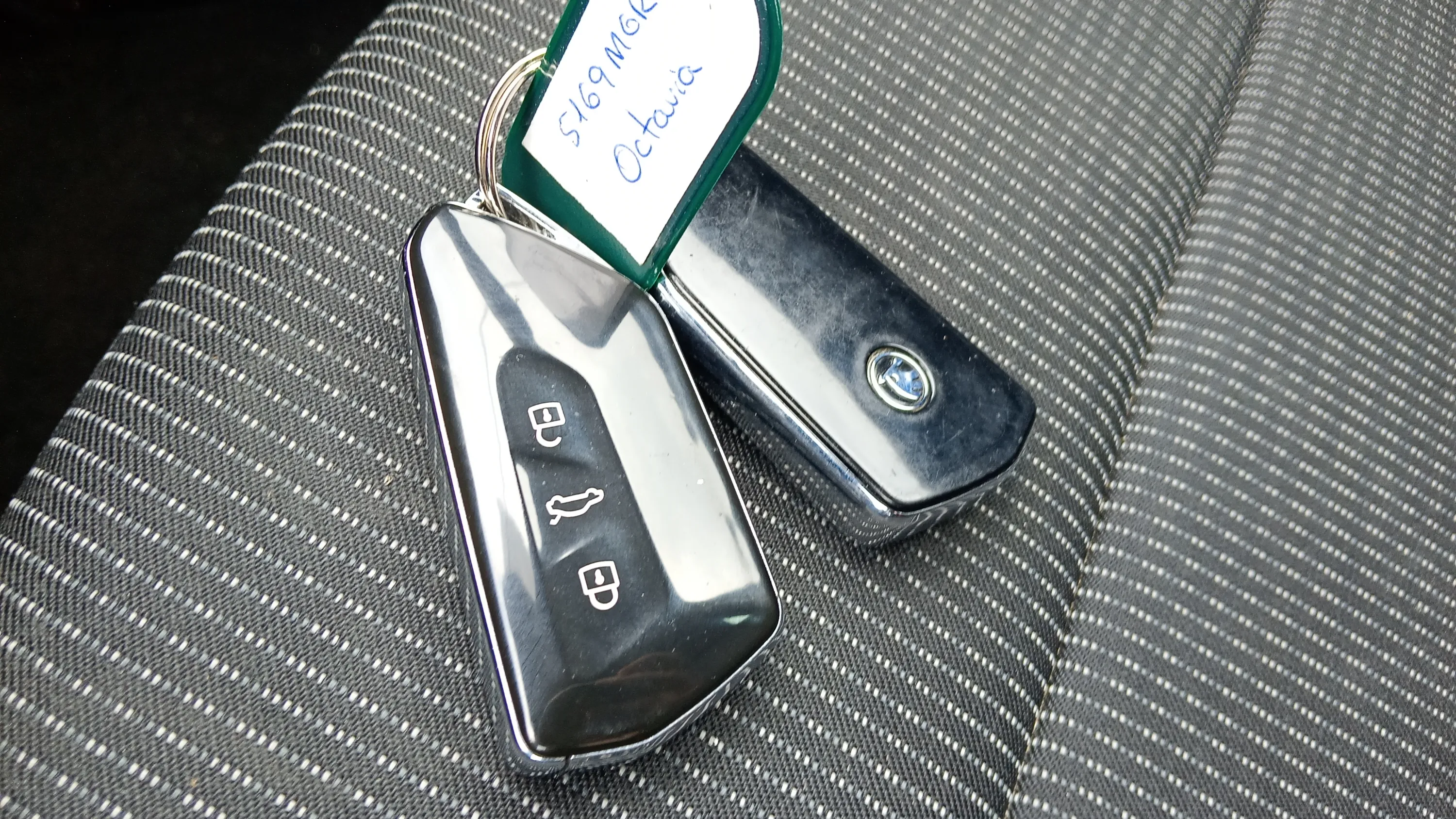 Škoda Octavia 2.0 TDI Ambition - foto 24