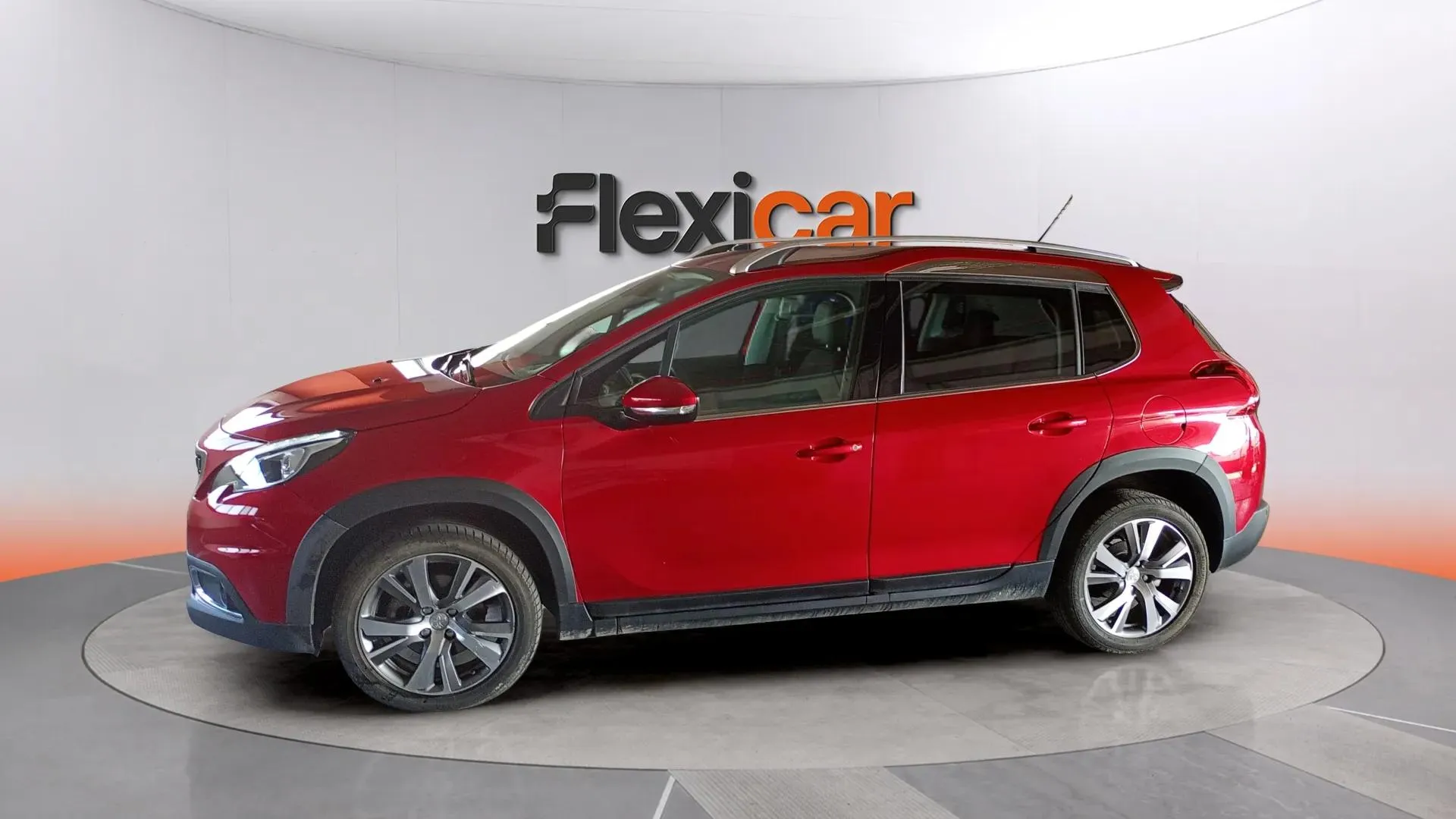 Peugeot 2008 Allure PureTech 100 BVM6 - foto 3