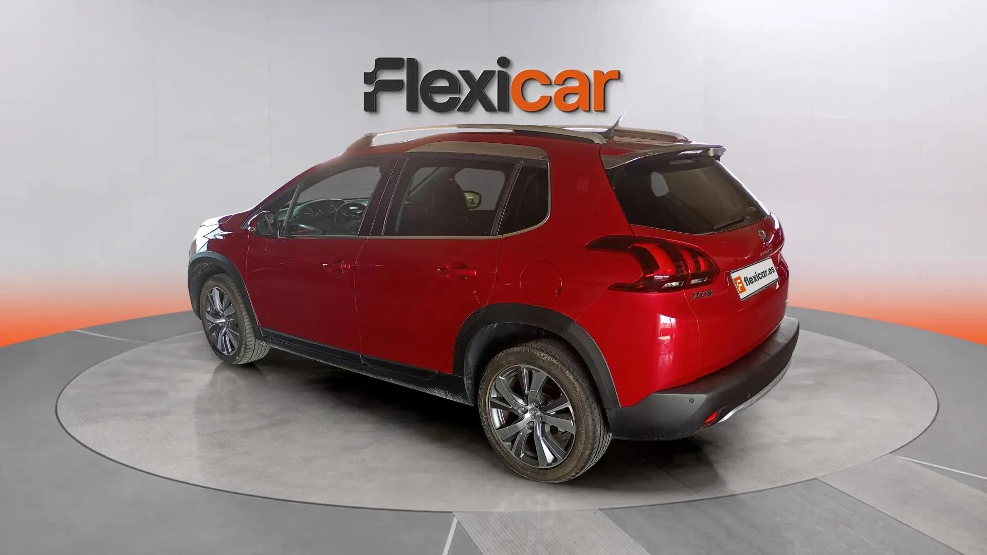 Peugeot 2008 Allure PureTech 100 BVM6 - foto 4