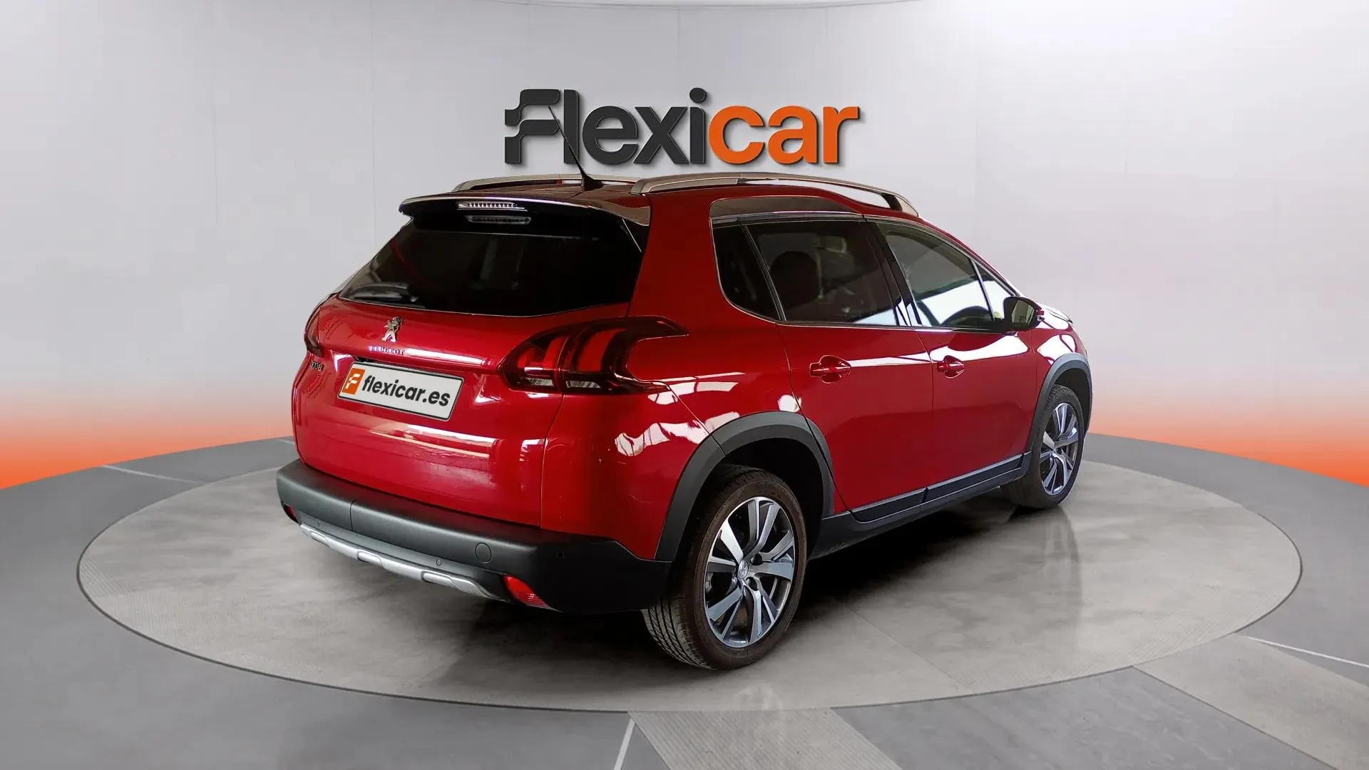 Peugeot 2008 Allure PureTech 100 BVM6 - foto 5