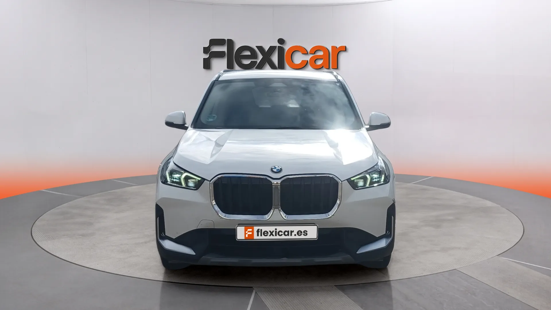 BMW X1 sDrive18d - foto 8