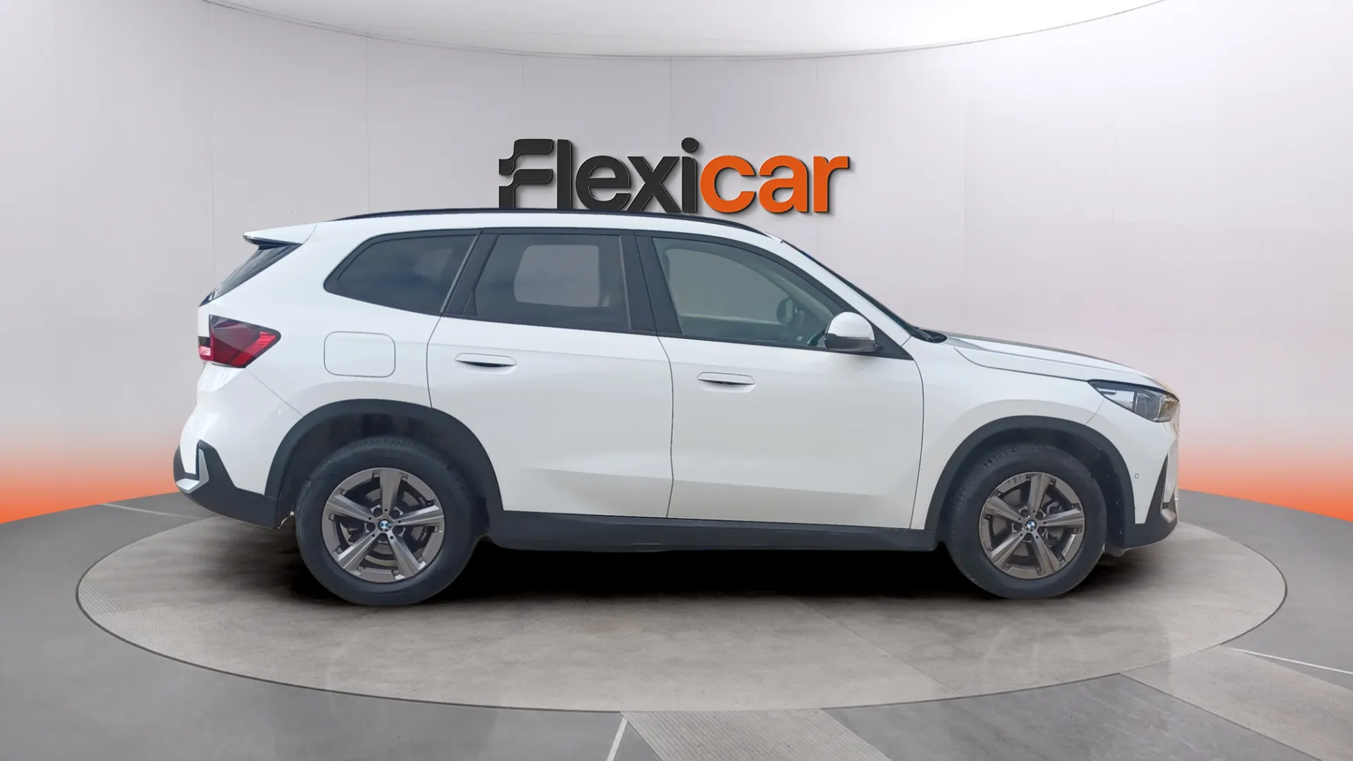 BMW X1 sDrive18d - foto 2