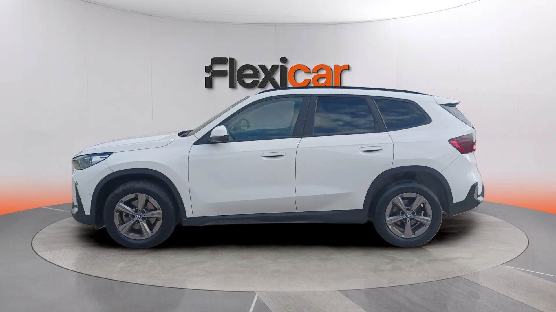 BMW X1 sDrive18d - foto 6