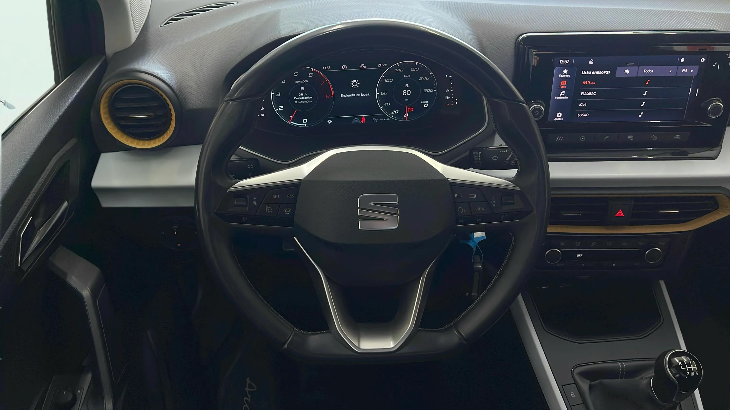 SEAT Arona 1.0 TSI Style - foto 10