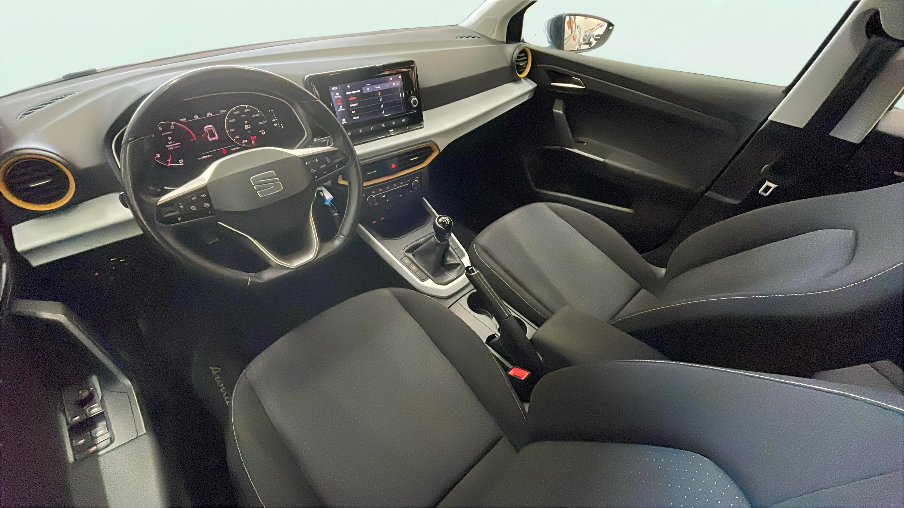 SEAT Arona 1.0 TSI Style - foto 11