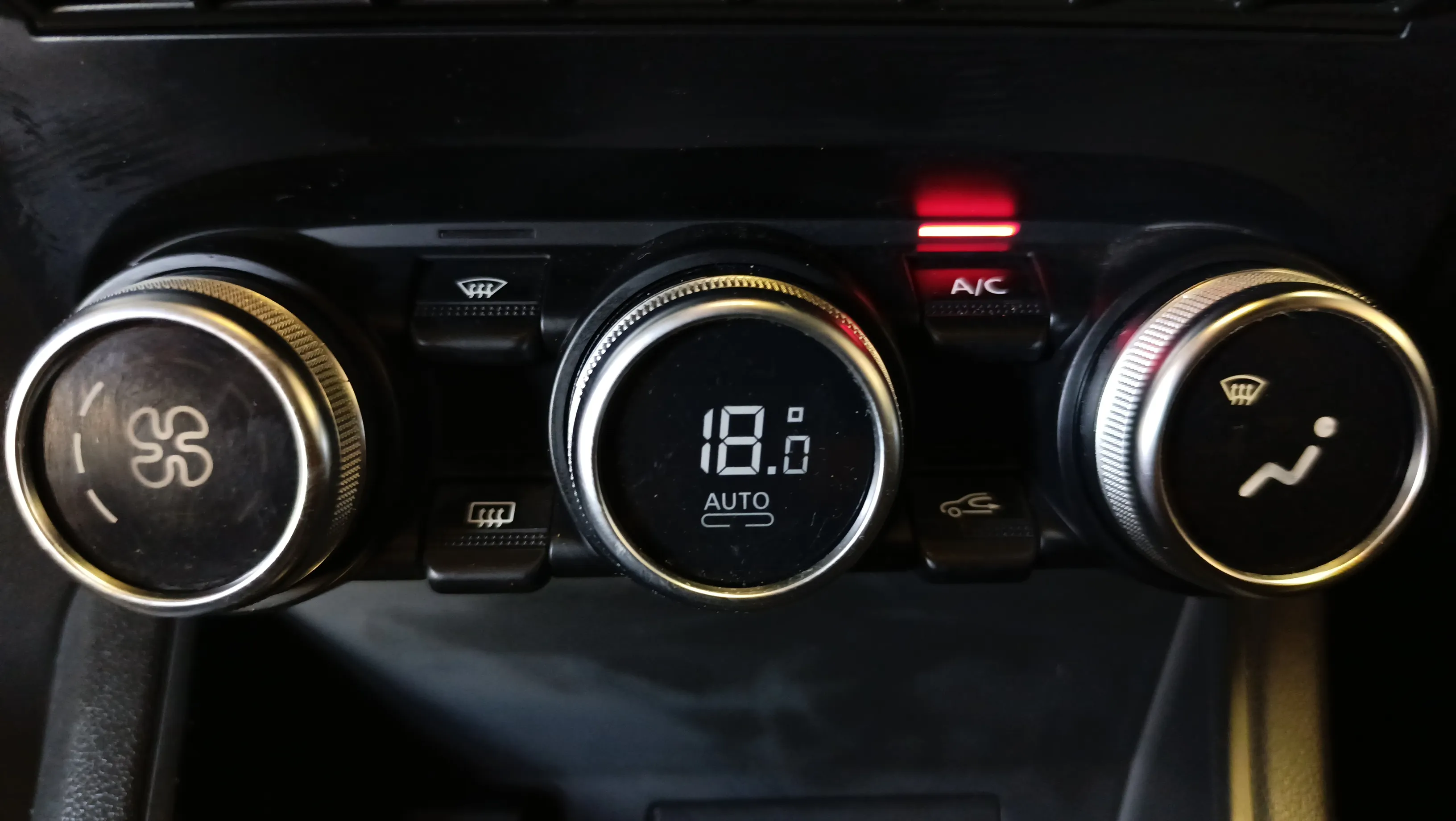 Renault Captur techno TCe - foto 23