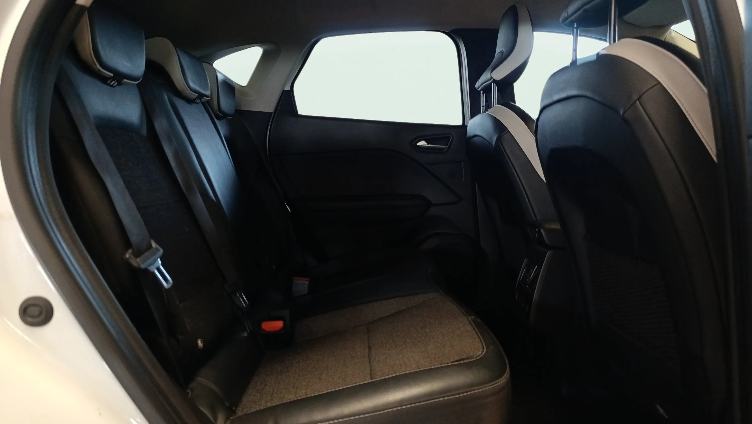 Renault Captur techno TCe - foto 32