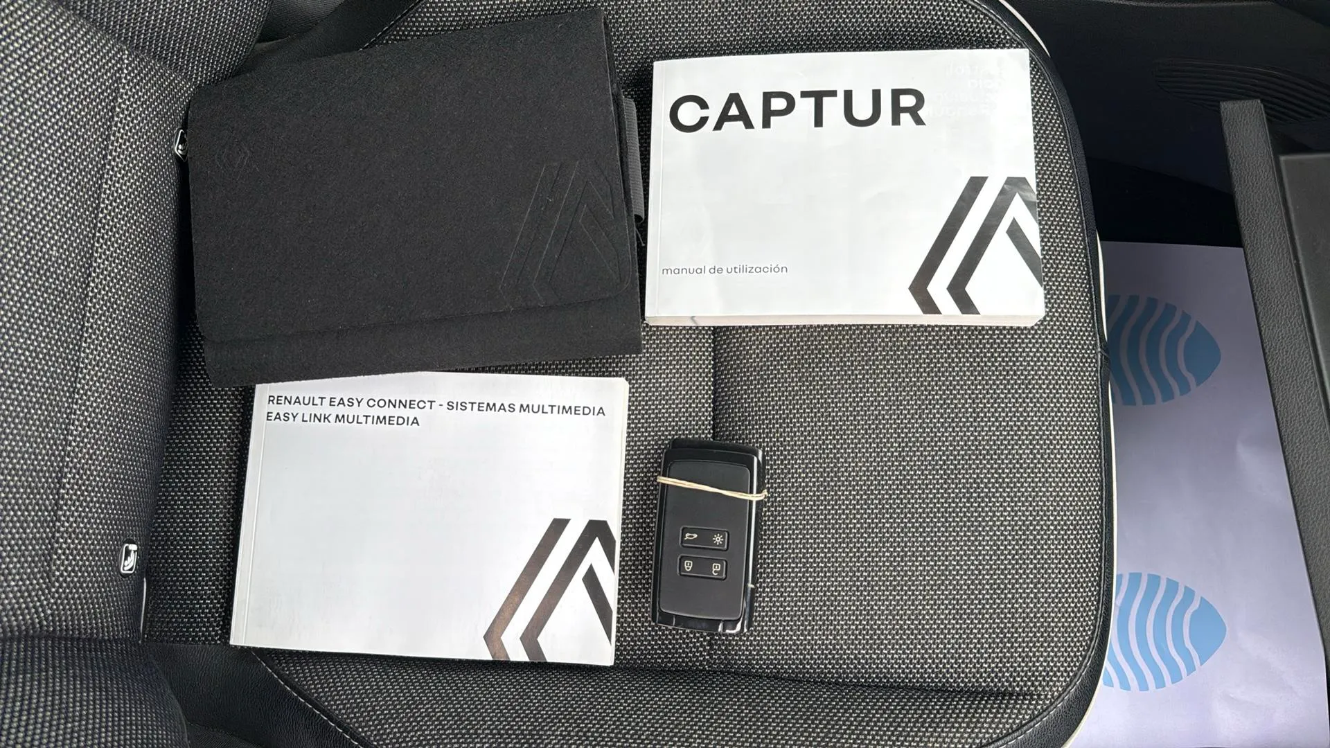 Renault Captur techno TCe - foto 15