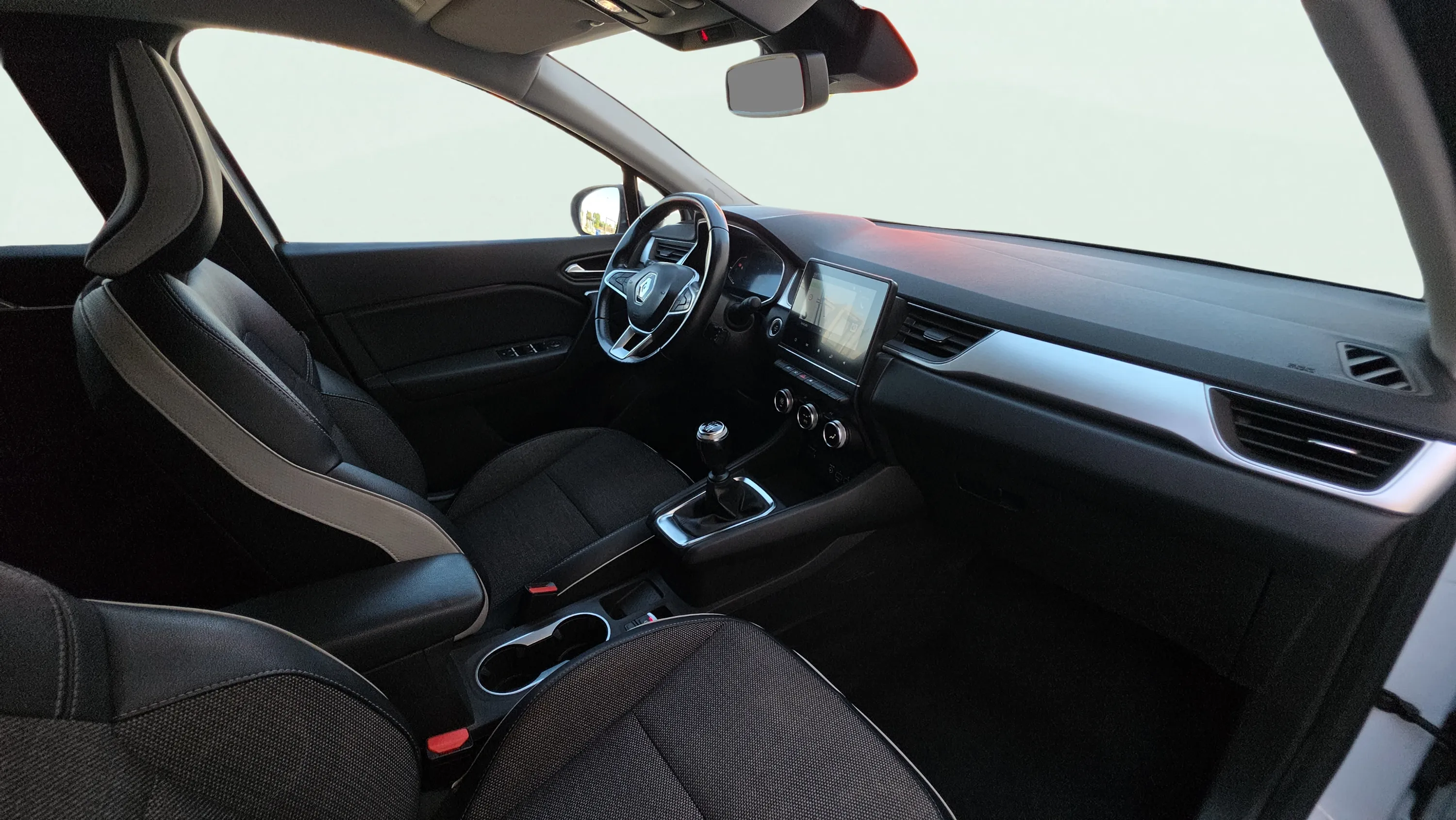 Renault Captur techno TCe - foto 16