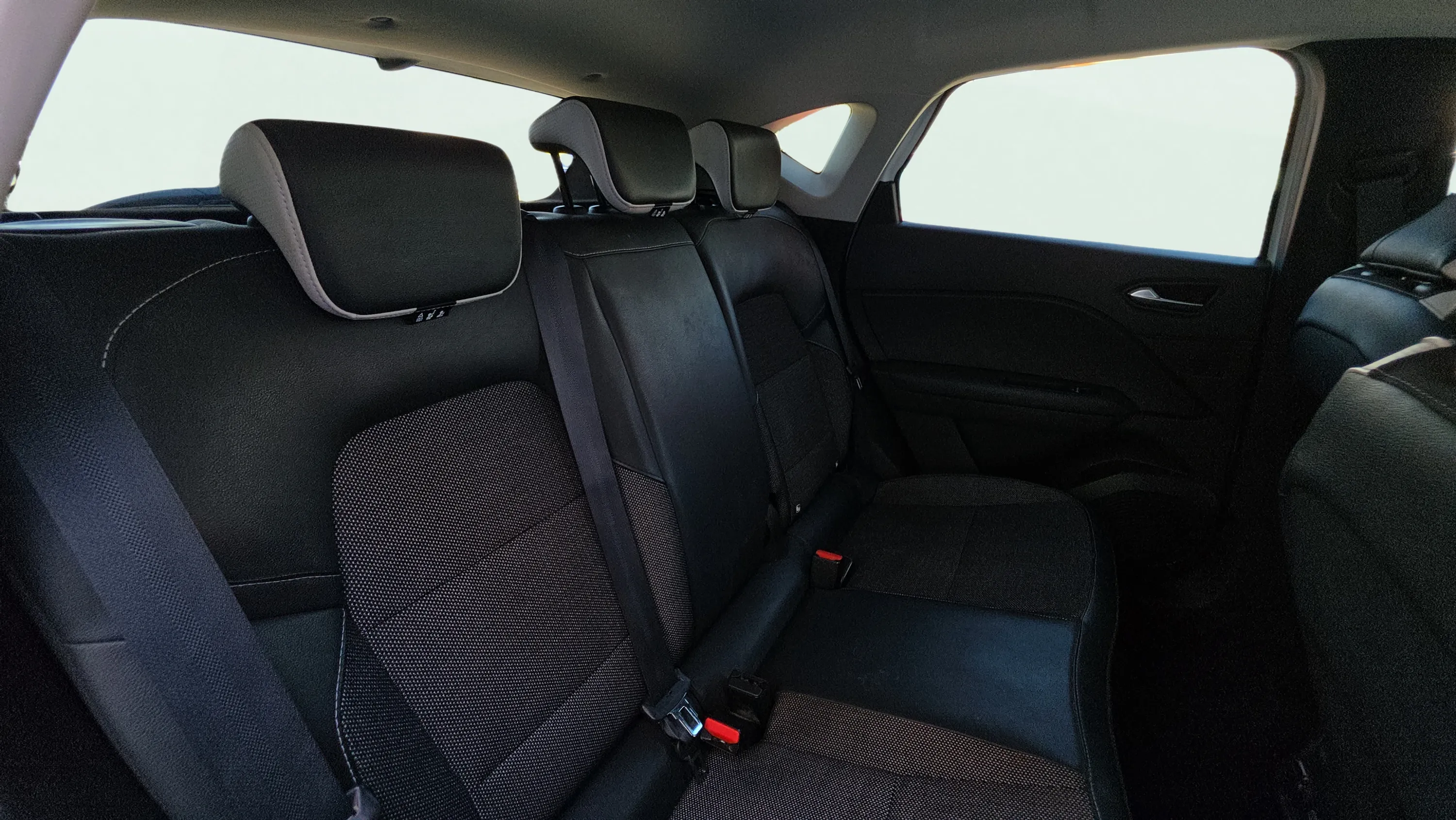 Renault Captur techno TCe - foto 21