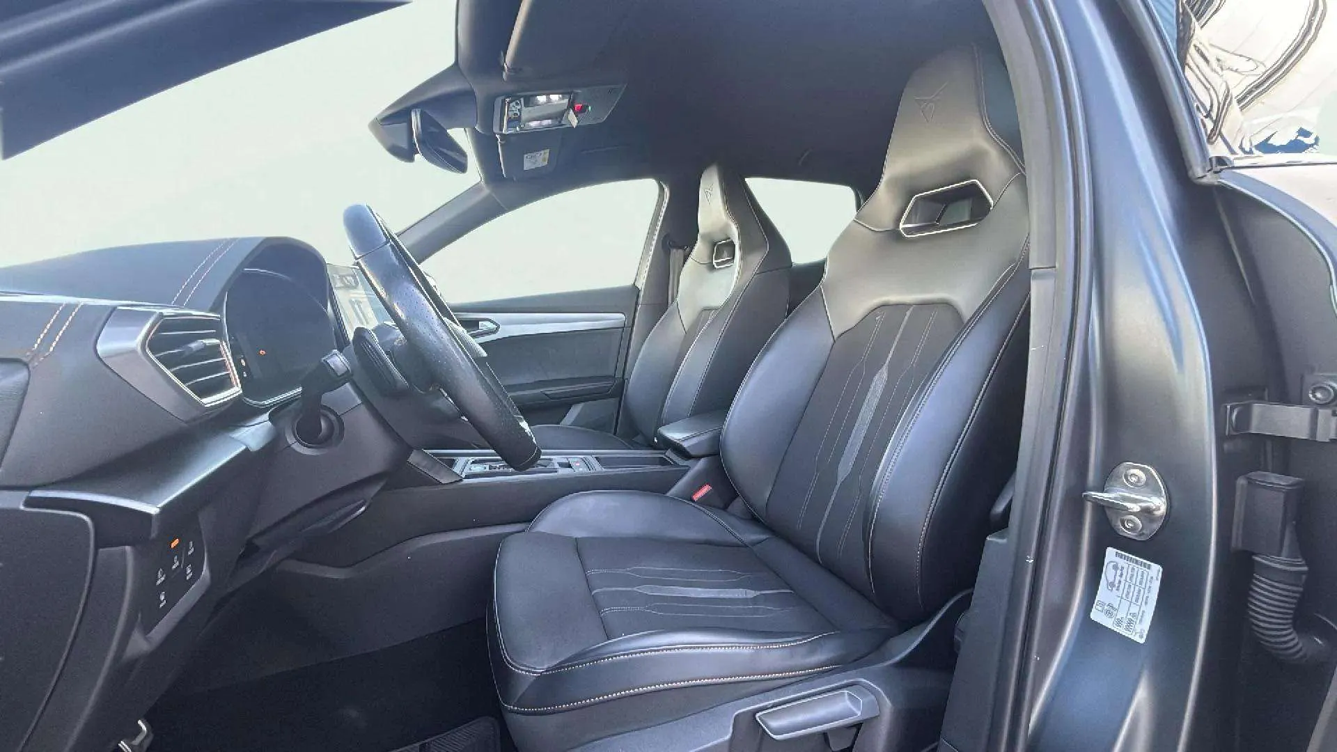 Cupra Formentor 2.0 TSI 4Drive DSG L Ed Graphene - foto 17