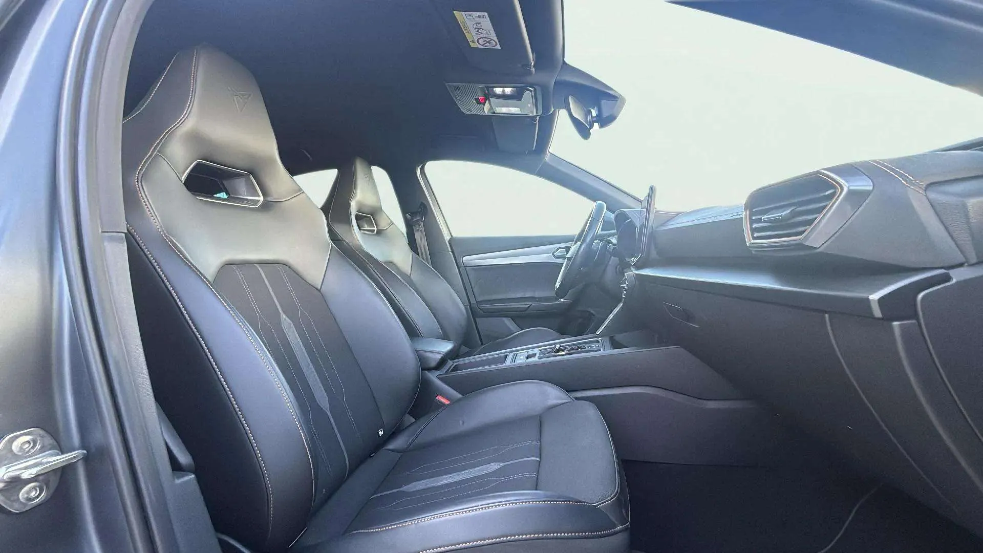 Cupra Formentor 2.0 TSI 4Drive DSG L Ed Graphene - foto 18