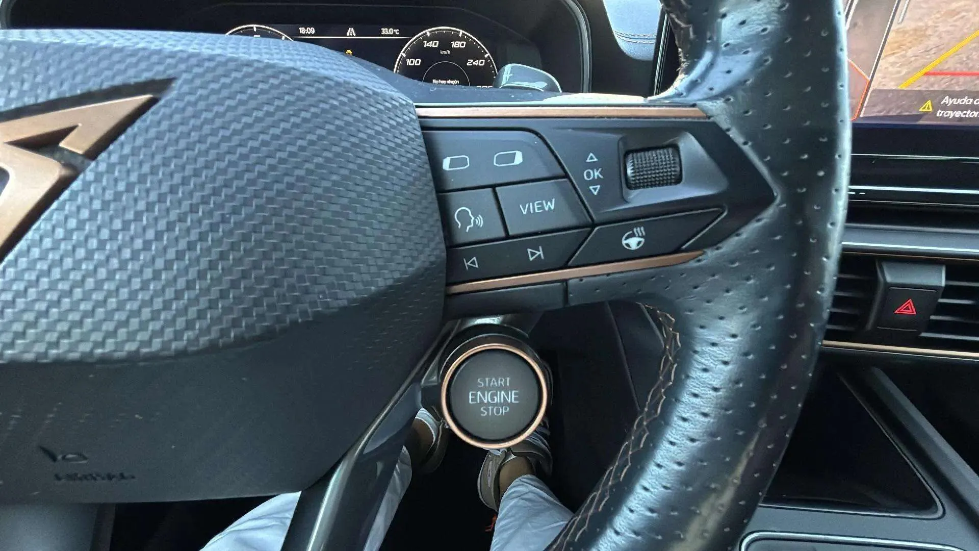 Cupra Formentor 2.0 TSI 4Drive DSG L Ed Graphene - foto 12