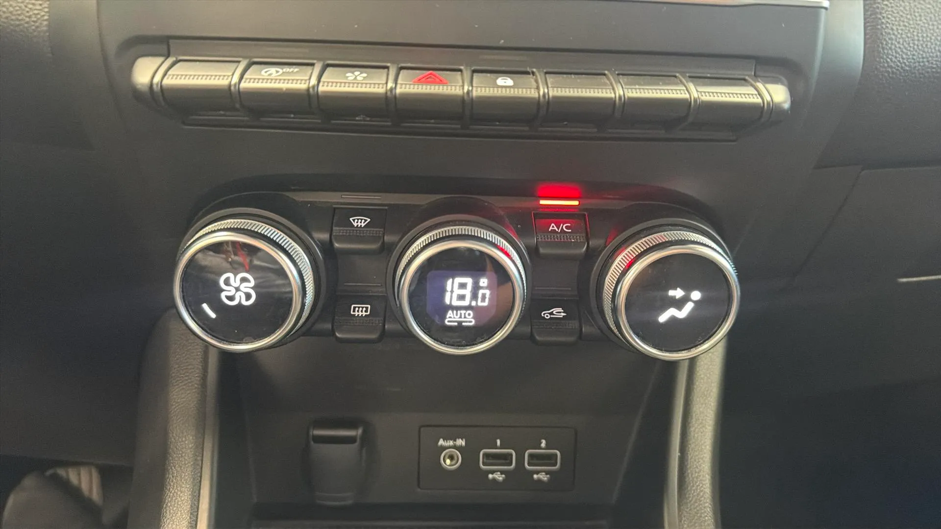 Renault Captur techno TCe - foto 16
