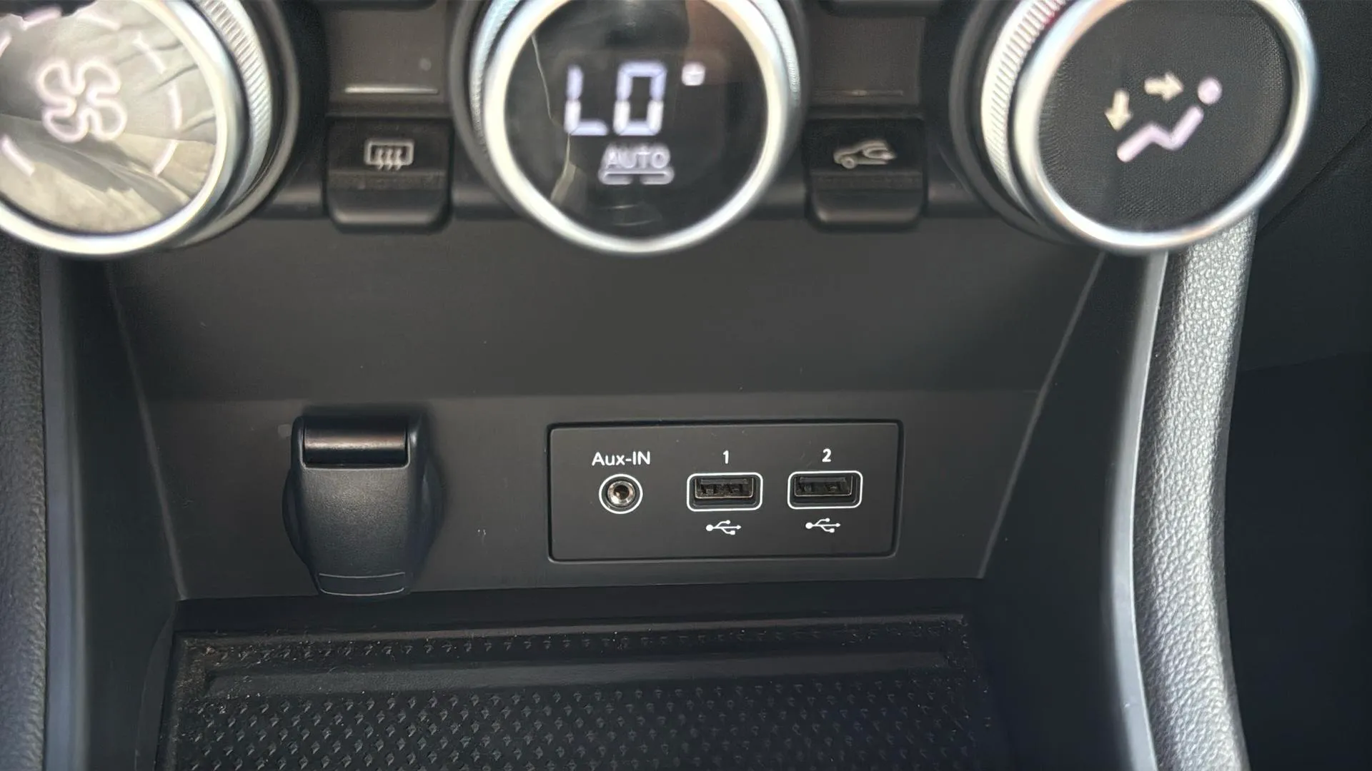Renault Captur techno TCe - foto 14