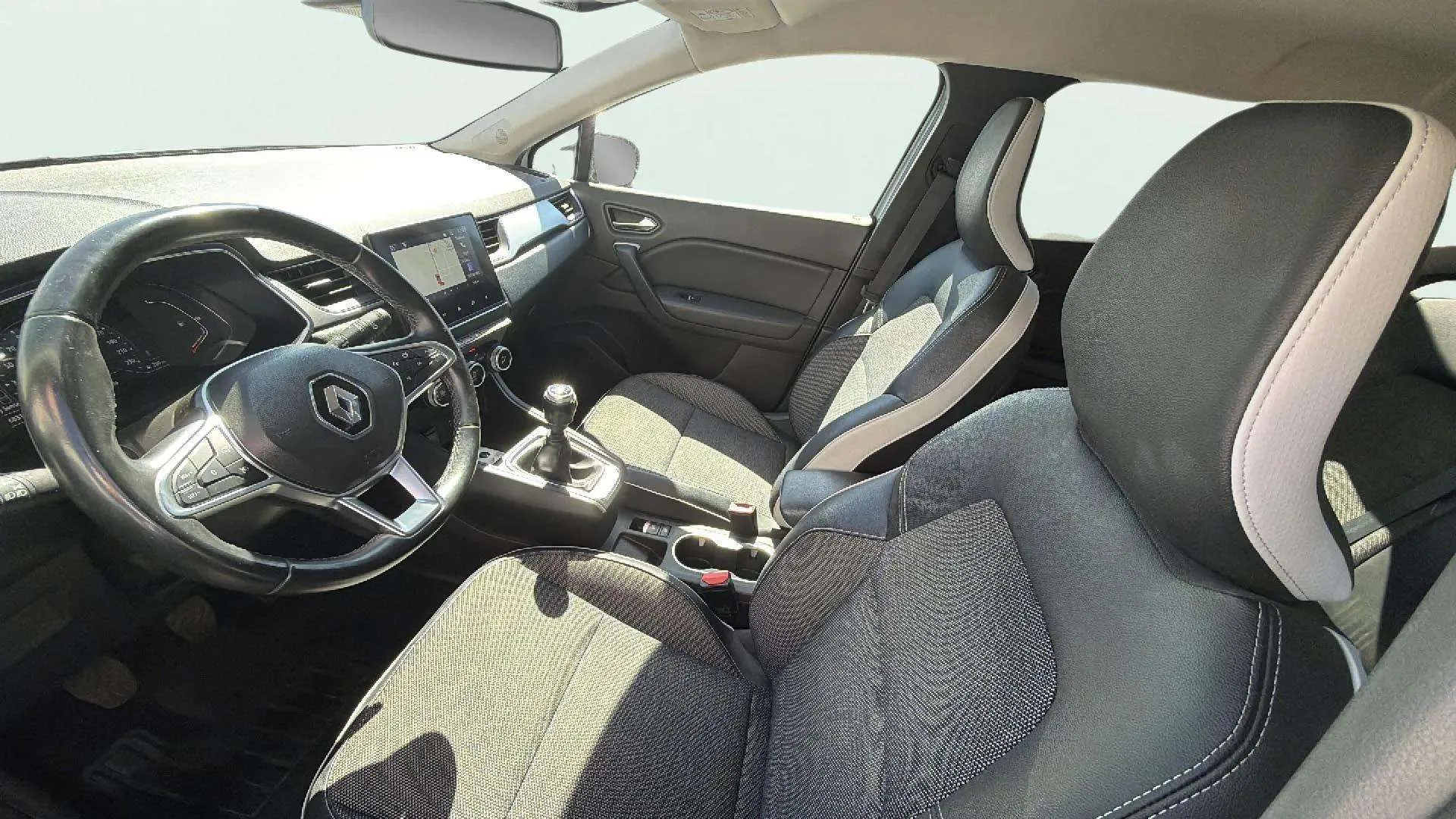 Renault Captur techno TCe - foto 9