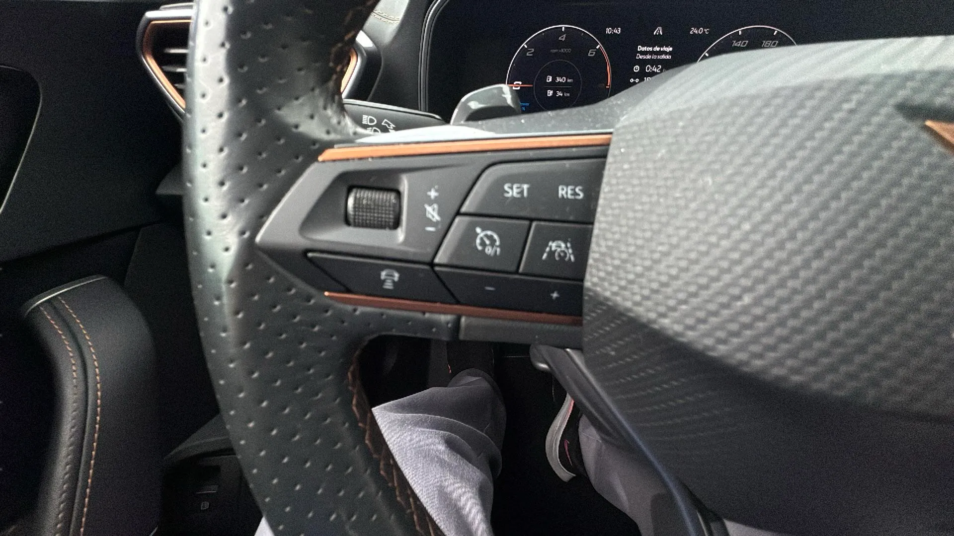 Cupra Formentor 1.4 e-Hybrid DSG - foto 15
