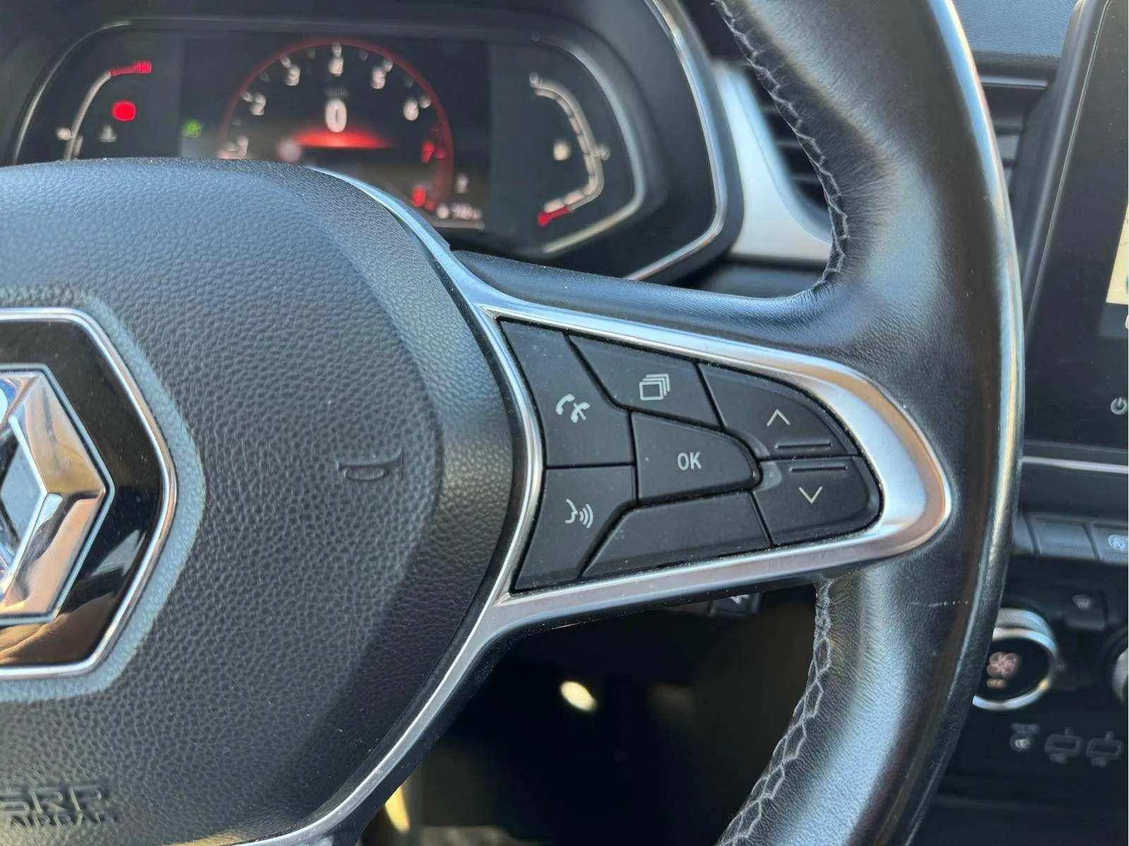 Renault Captur techno TCe - foto 13