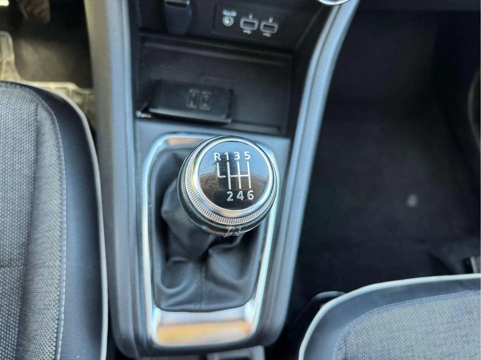 Renault Captur techno TCe - foto 21