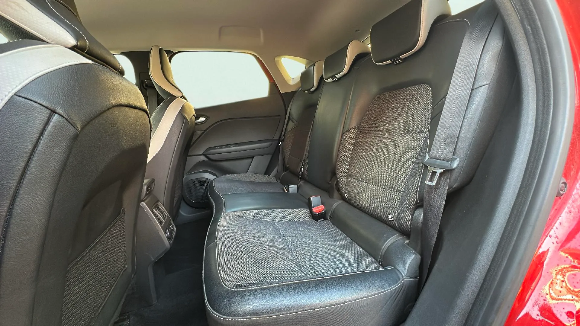Renault Captur equilibre TCe - foto 17