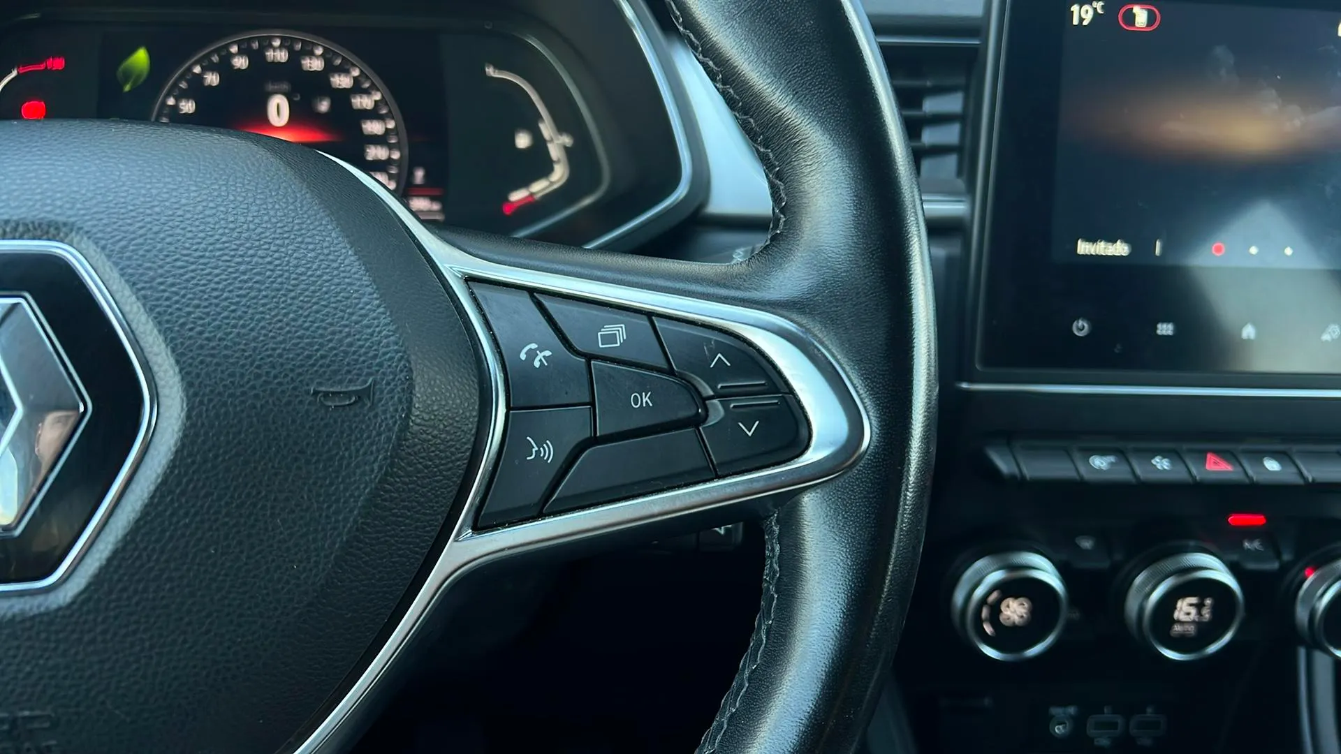 Renault Captur techno TCe - foto 15