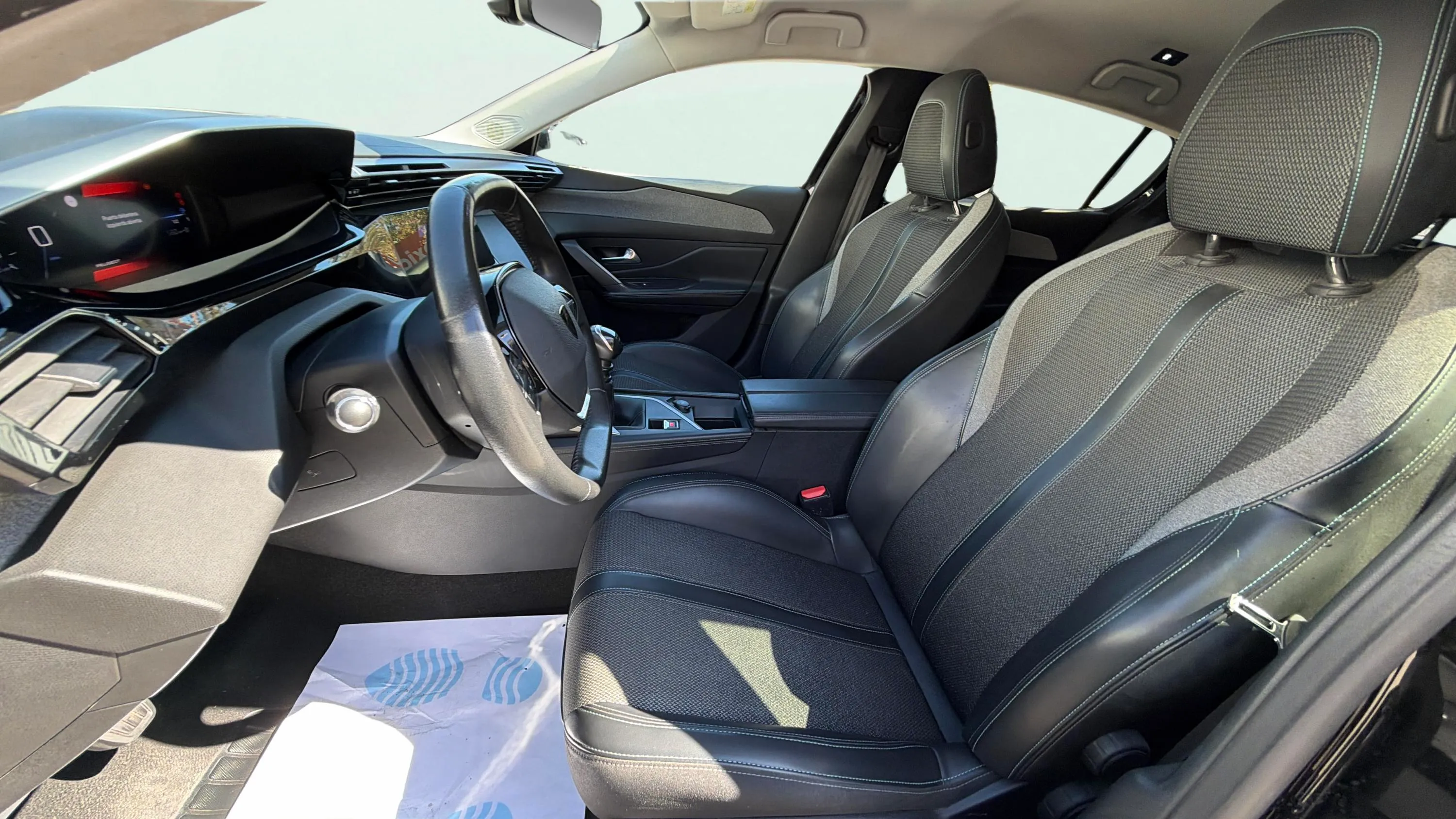 Peugeot 308 Allure PureTech 130 - foto 20
