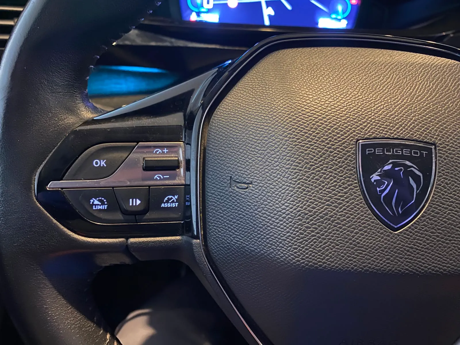 Peugeot 308 Allure PureTech 130 - foto 11