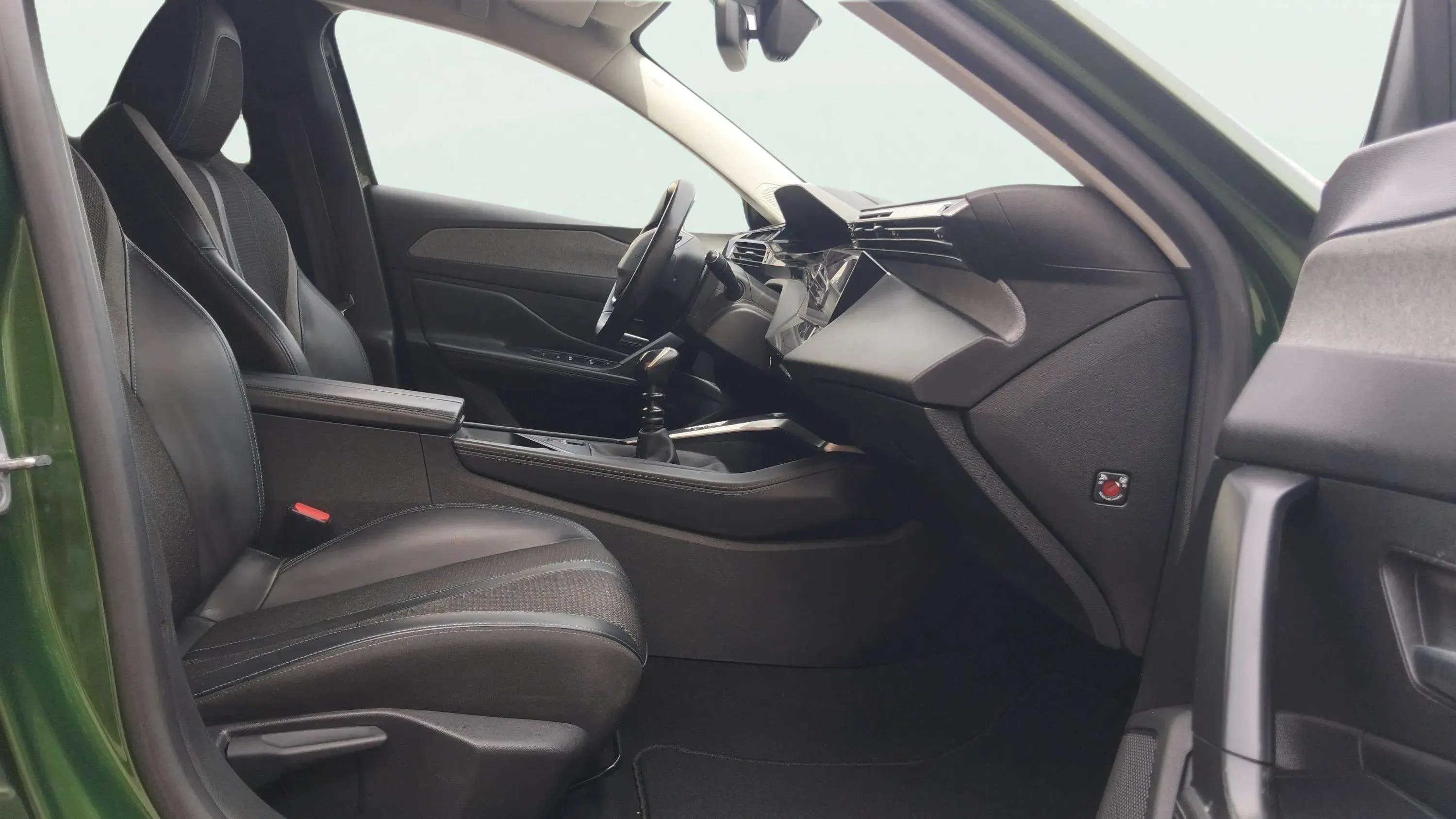 Peugeot 308 Allure PureTech 130 - foto 17