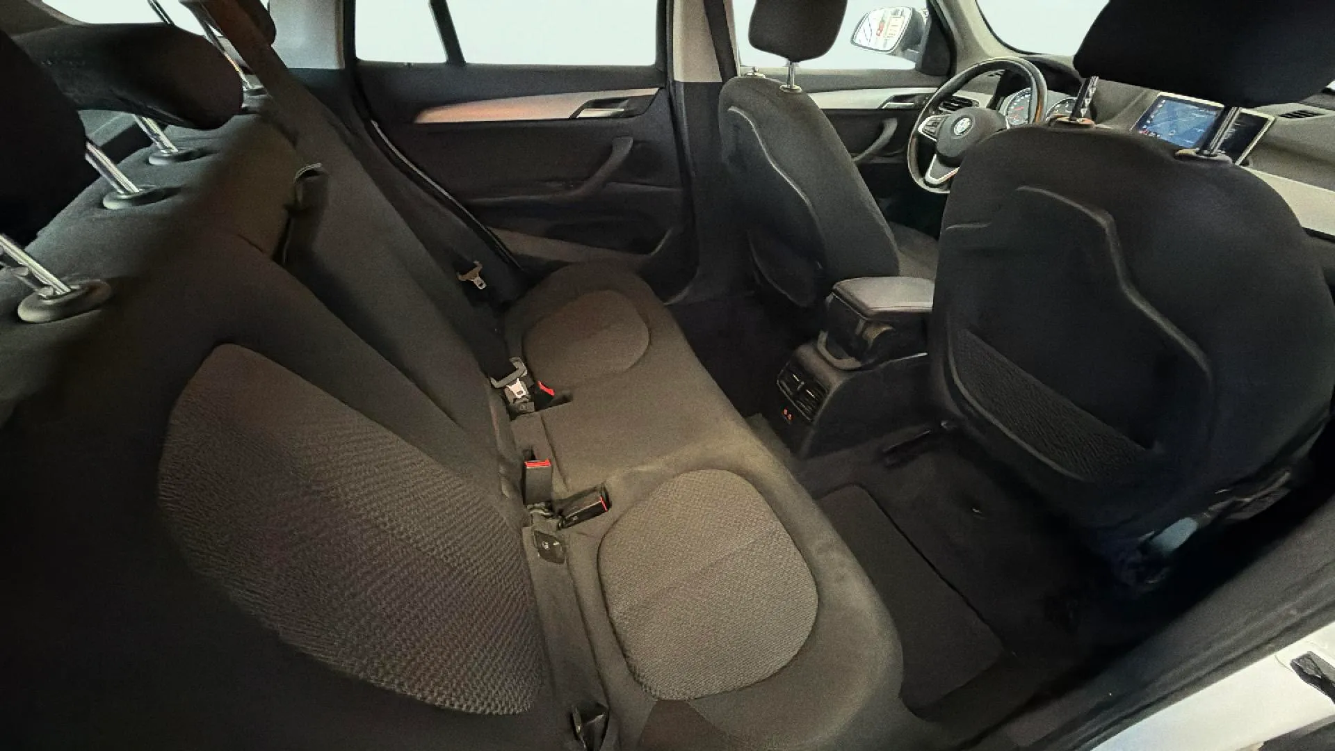 BMW X1 sDrive18dA Corporate - foto 11