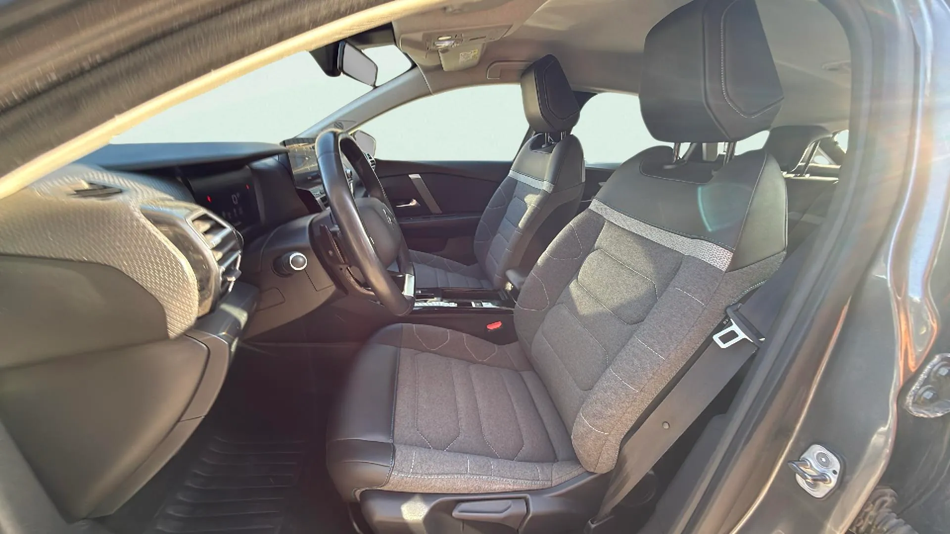 Citroën C4 PureTech 130 EAT8 Feel Pack - foto 18