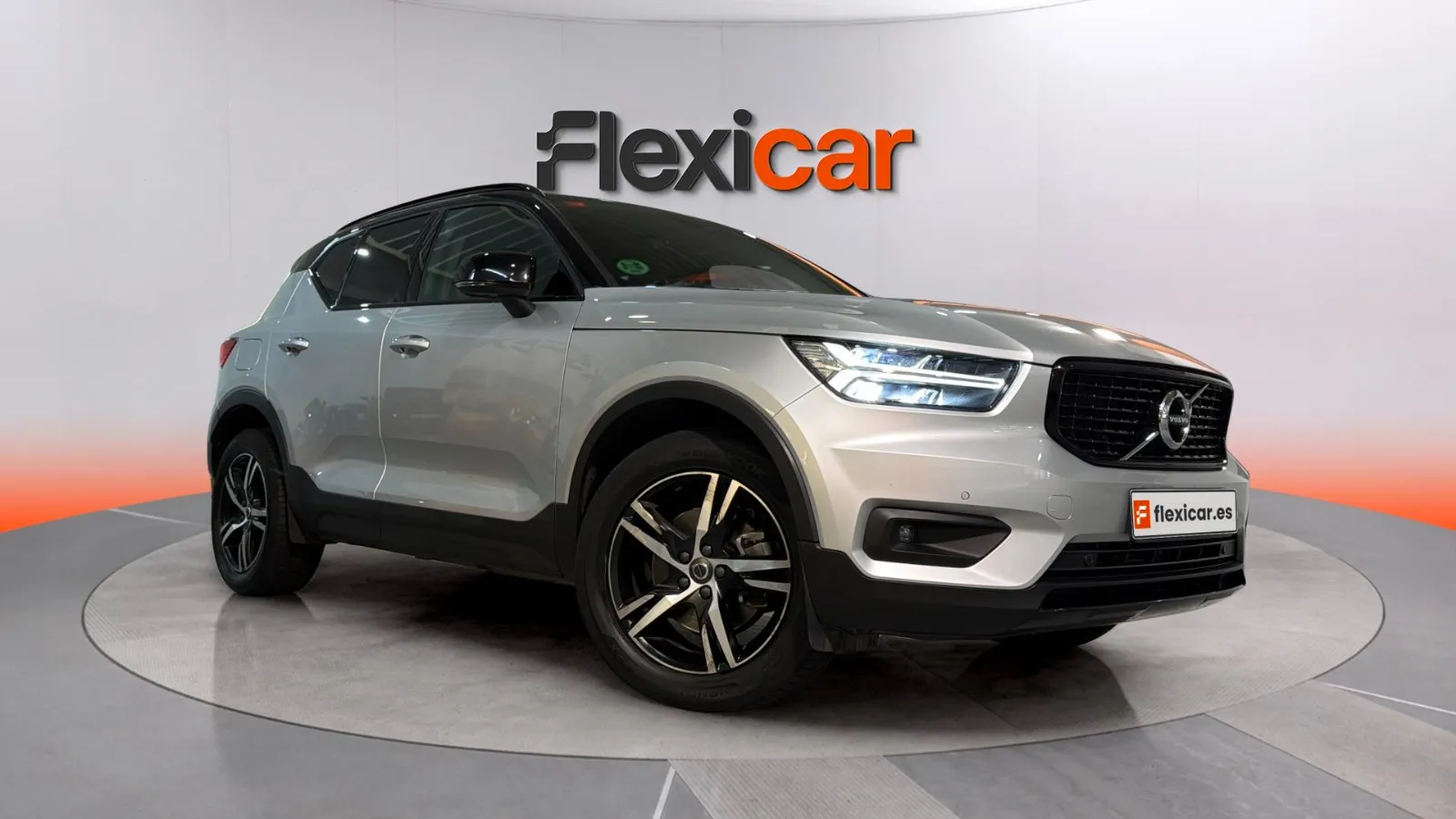Volvo XC40 2.0 T4 R-Design