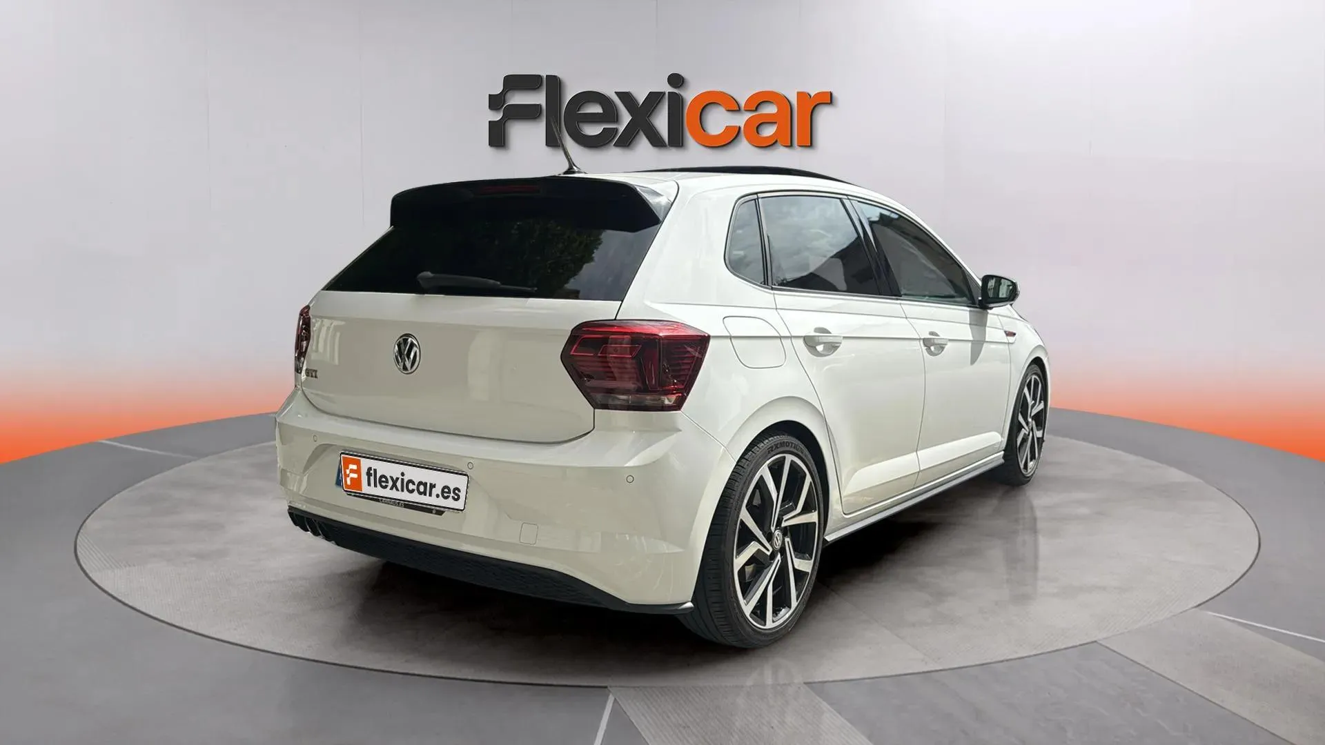 Volkswagen Polo GTI 2.0 TSI DSG - foto 3