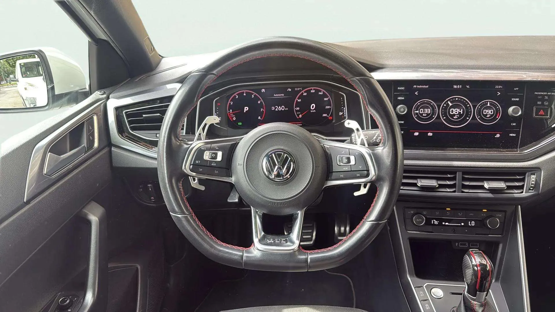 Volkswagen Polo GTI 2.0 TSI DSG - foto 11