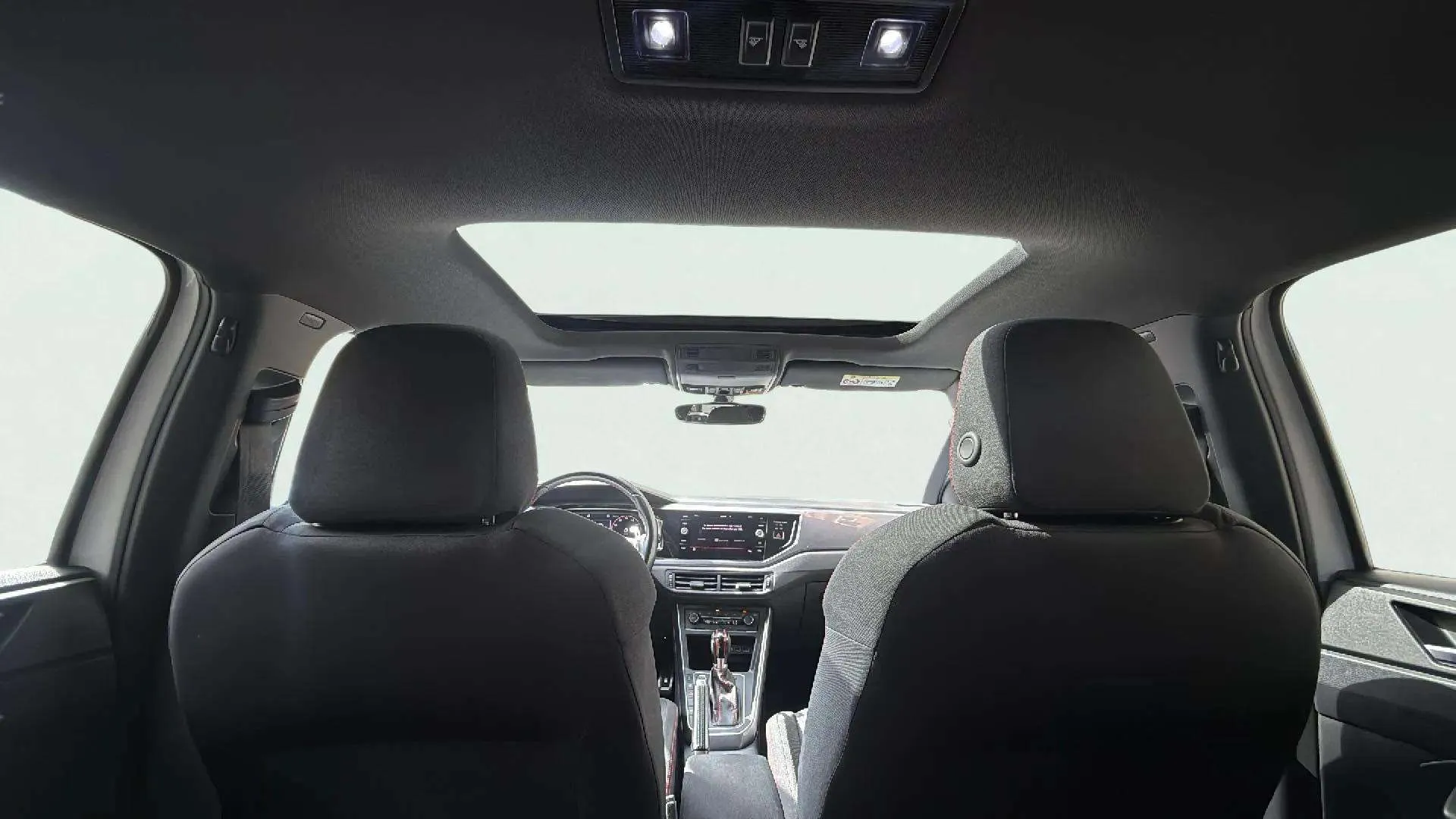 Volkswagen Polo GTI 2.0 TSI DSG - foto 17